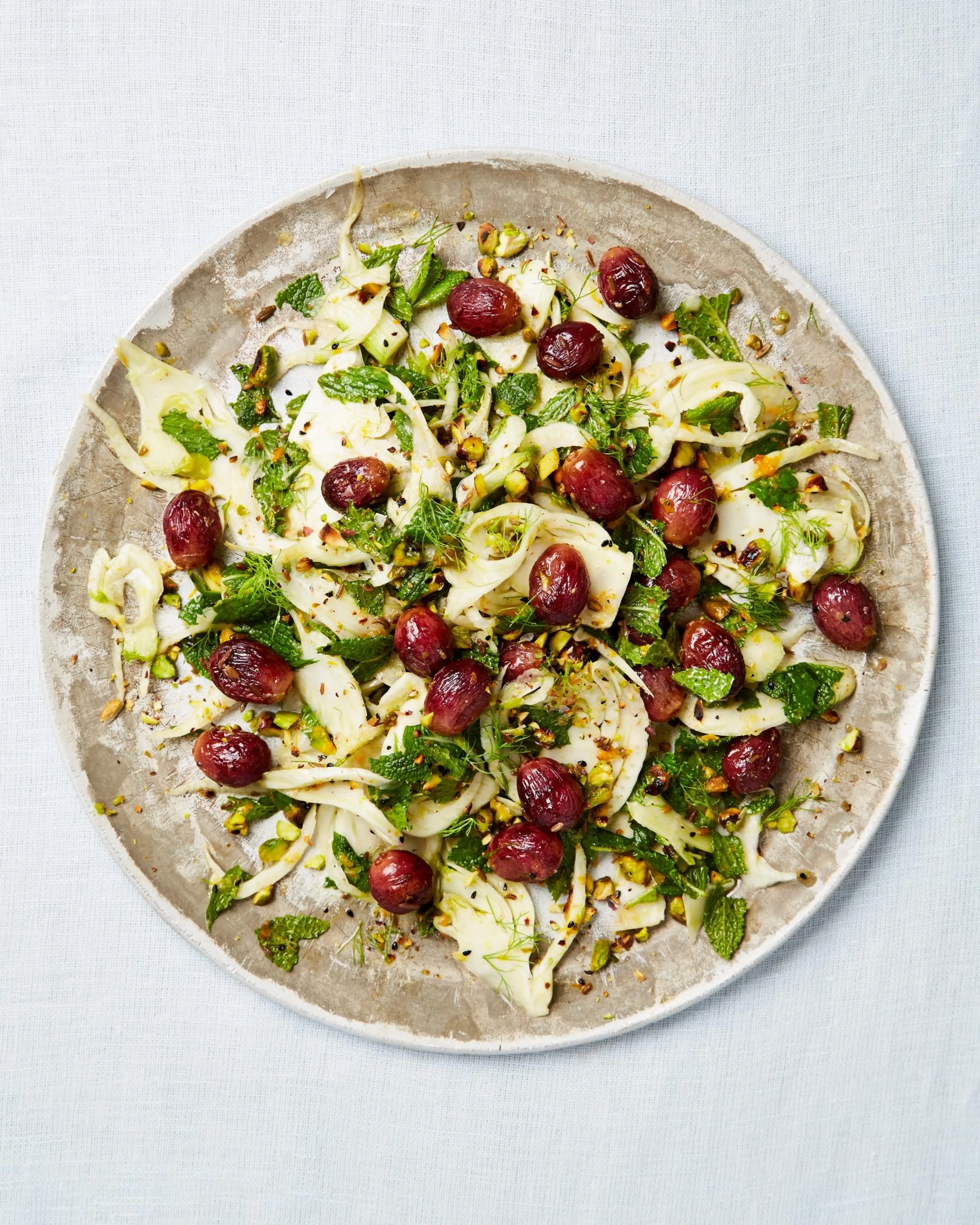 Fennel salad with pistachios and oven-dried grapes