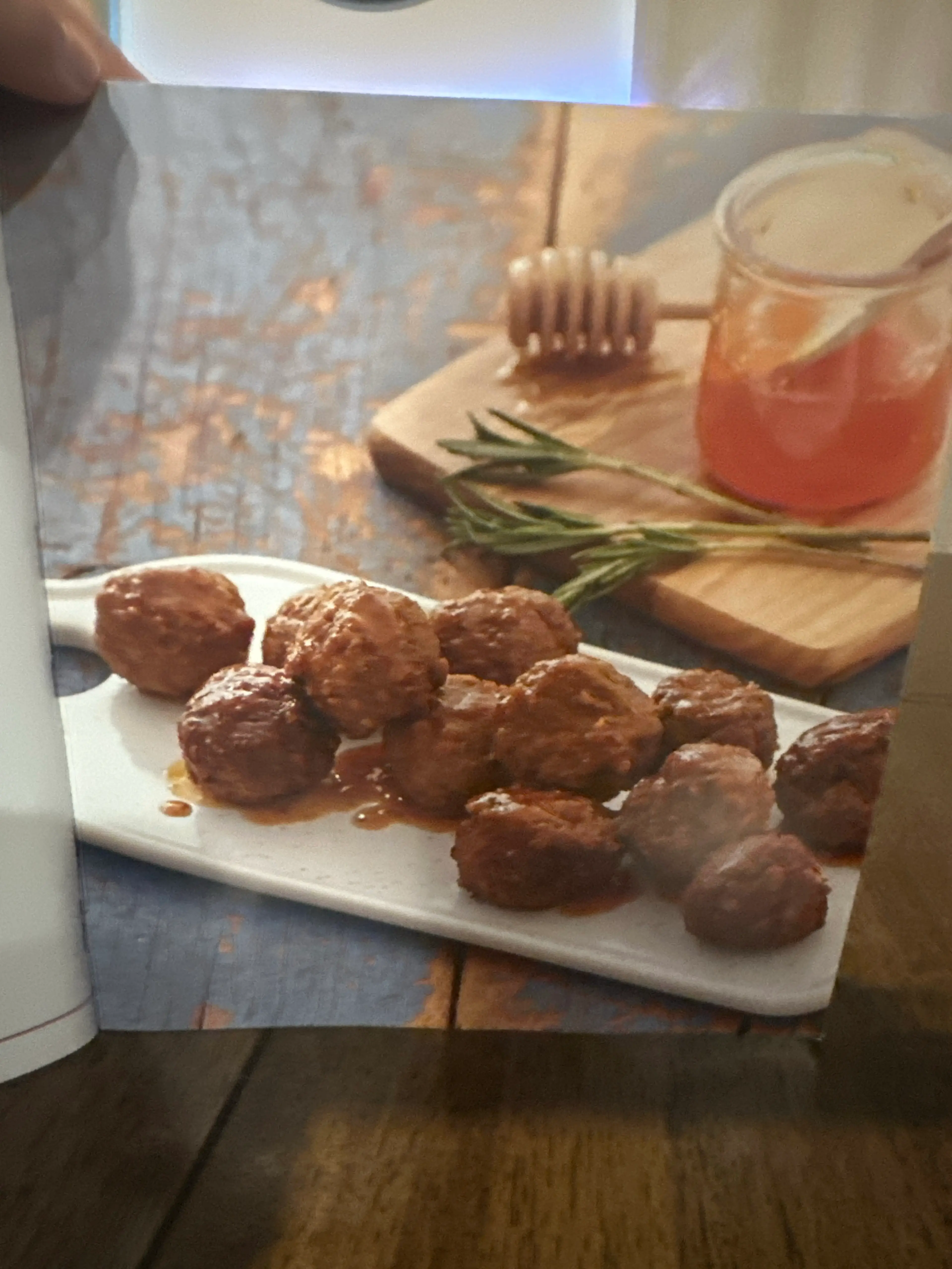 SWEET-AND-SPICY HONEY BUFFALO MEATBALLS