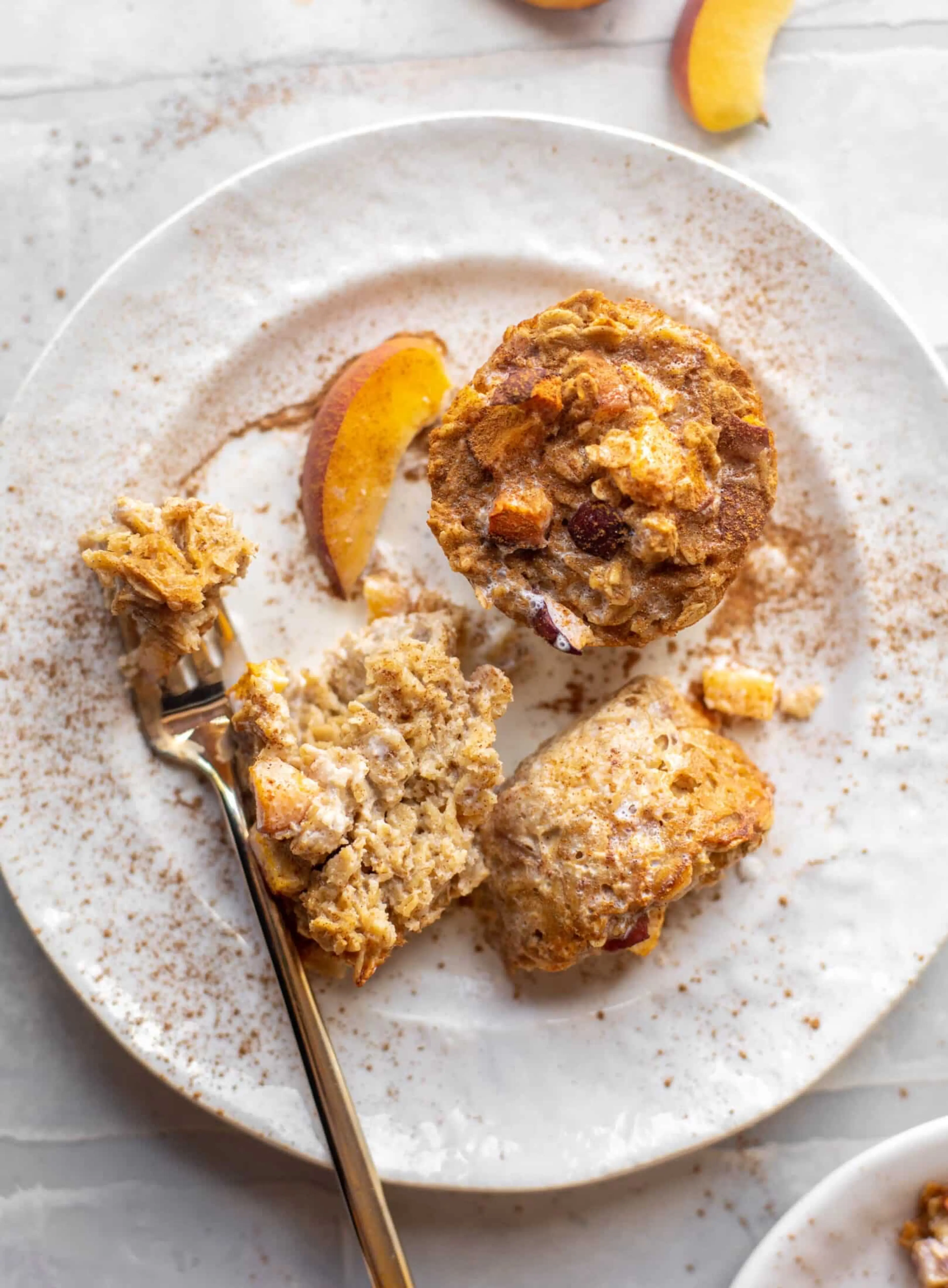 Peaches and Cream Baked Oatmeal Cups