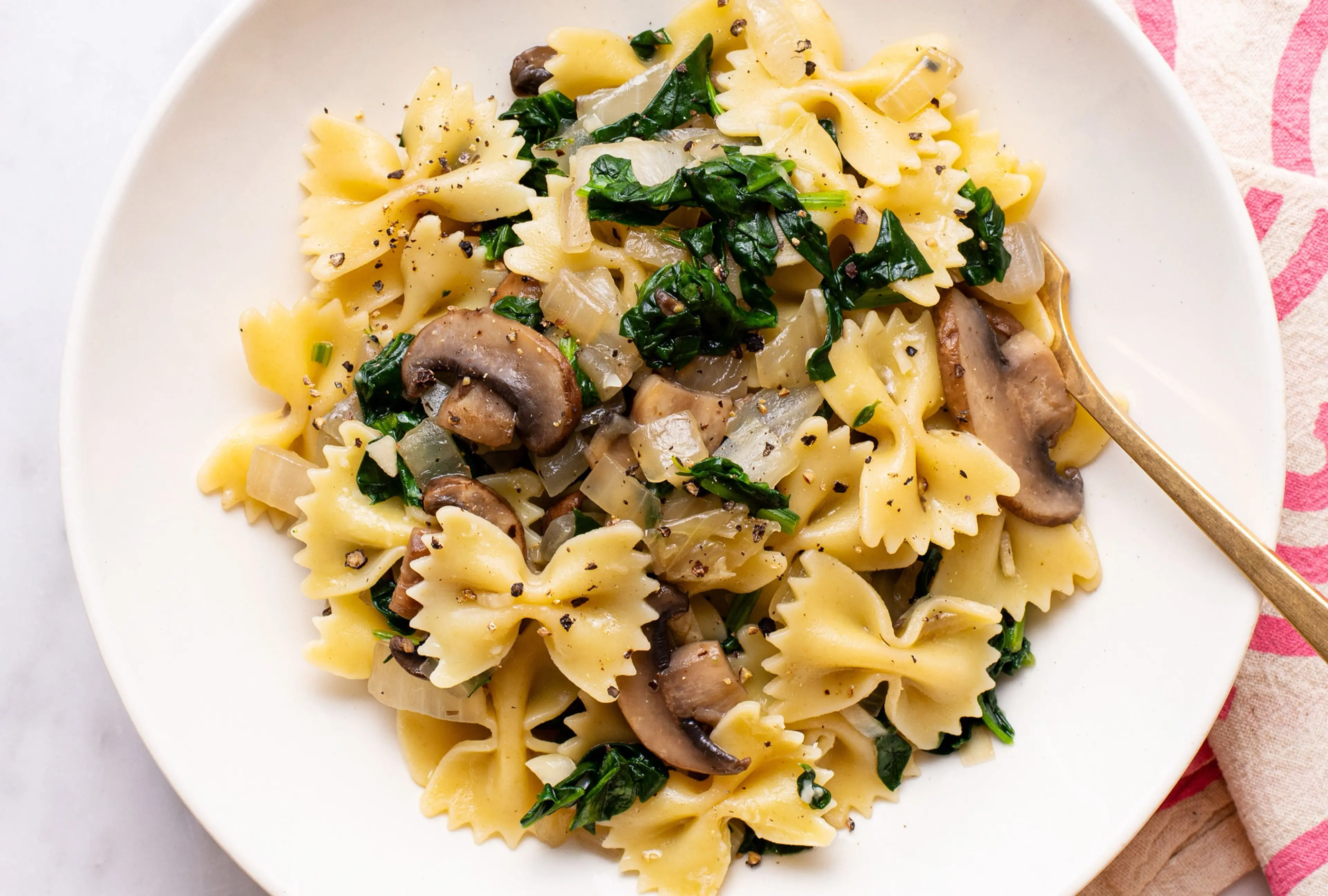 Farfalle with Mushrooms and Spinach