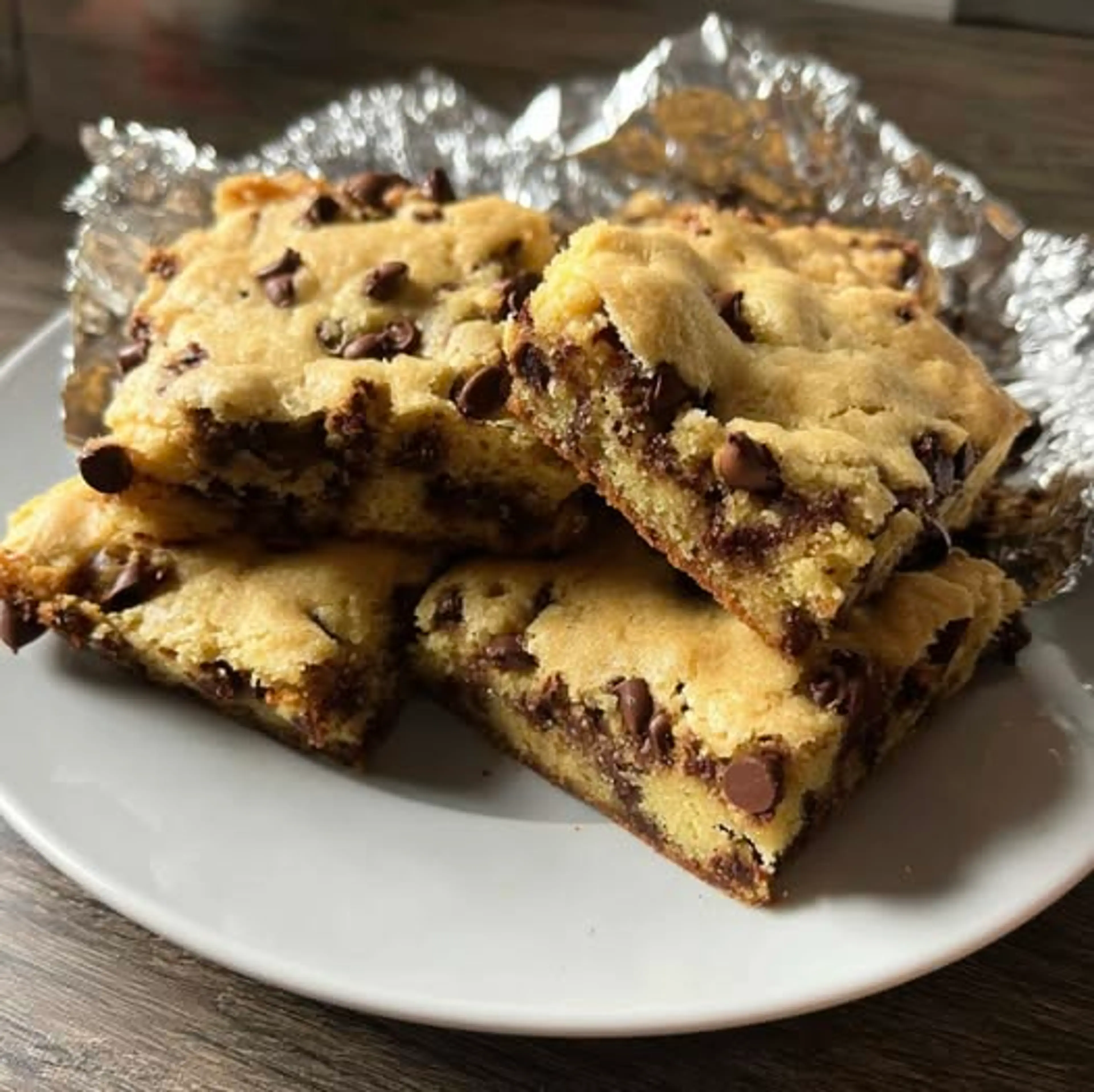 Lazy Chocolate Chip Cookie Bars