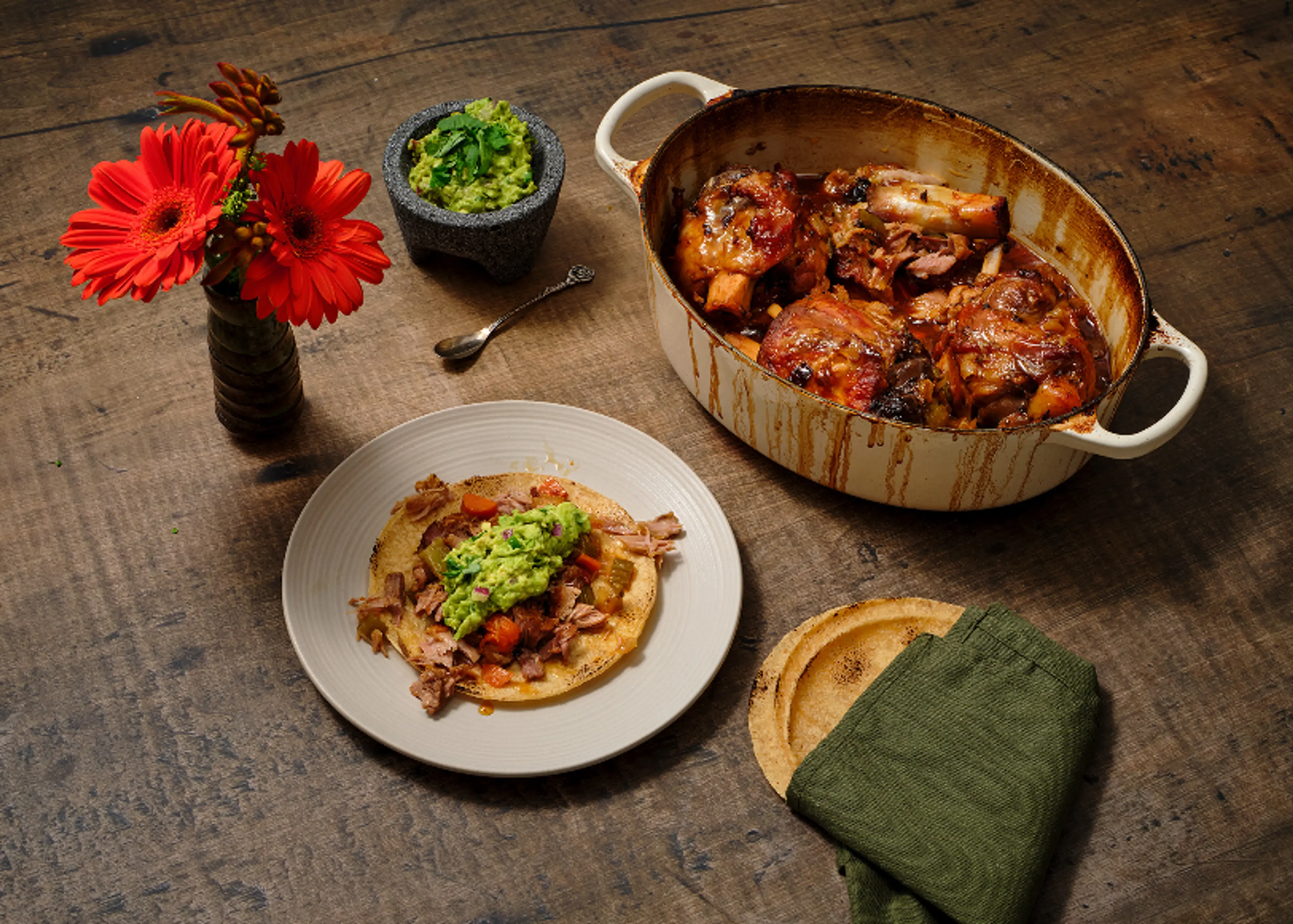 Chamorros de Cerdo en Adobo de Chipotle