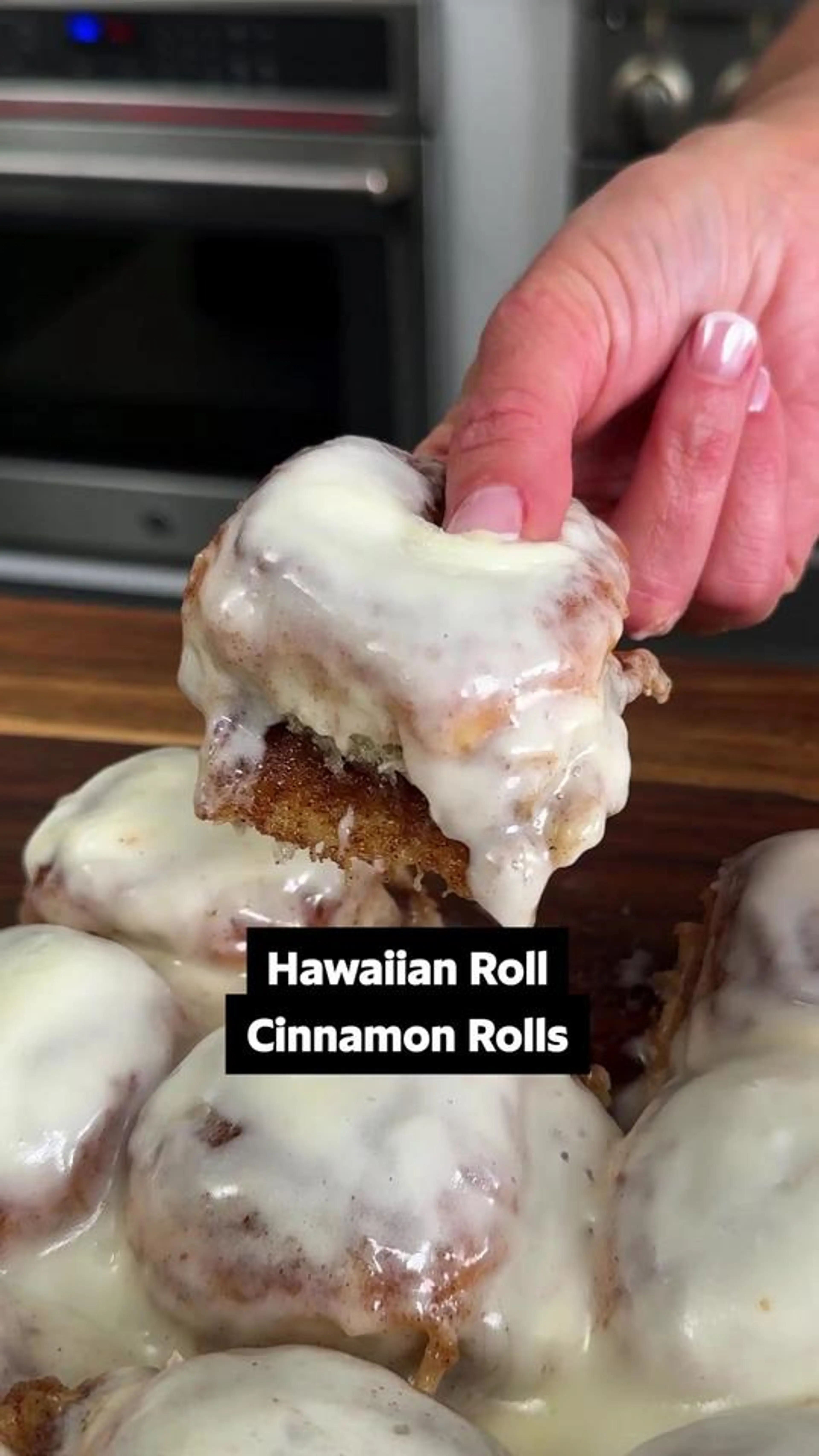 Cinnamon Rolls Made From Hawaiian Rolls