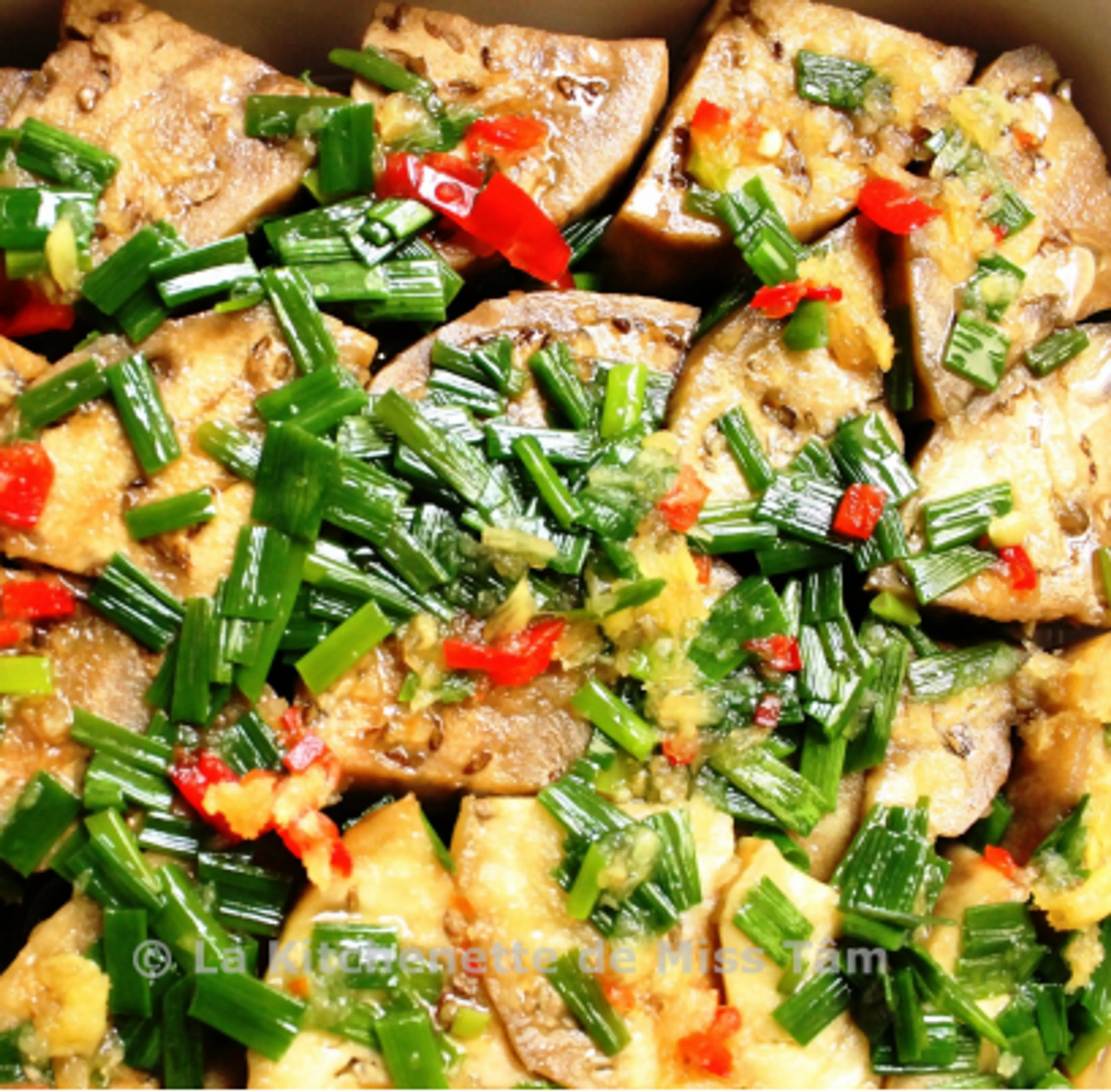 Aubergines à la vapeur au gingembre (cà tím hấp nước mắm gừn
