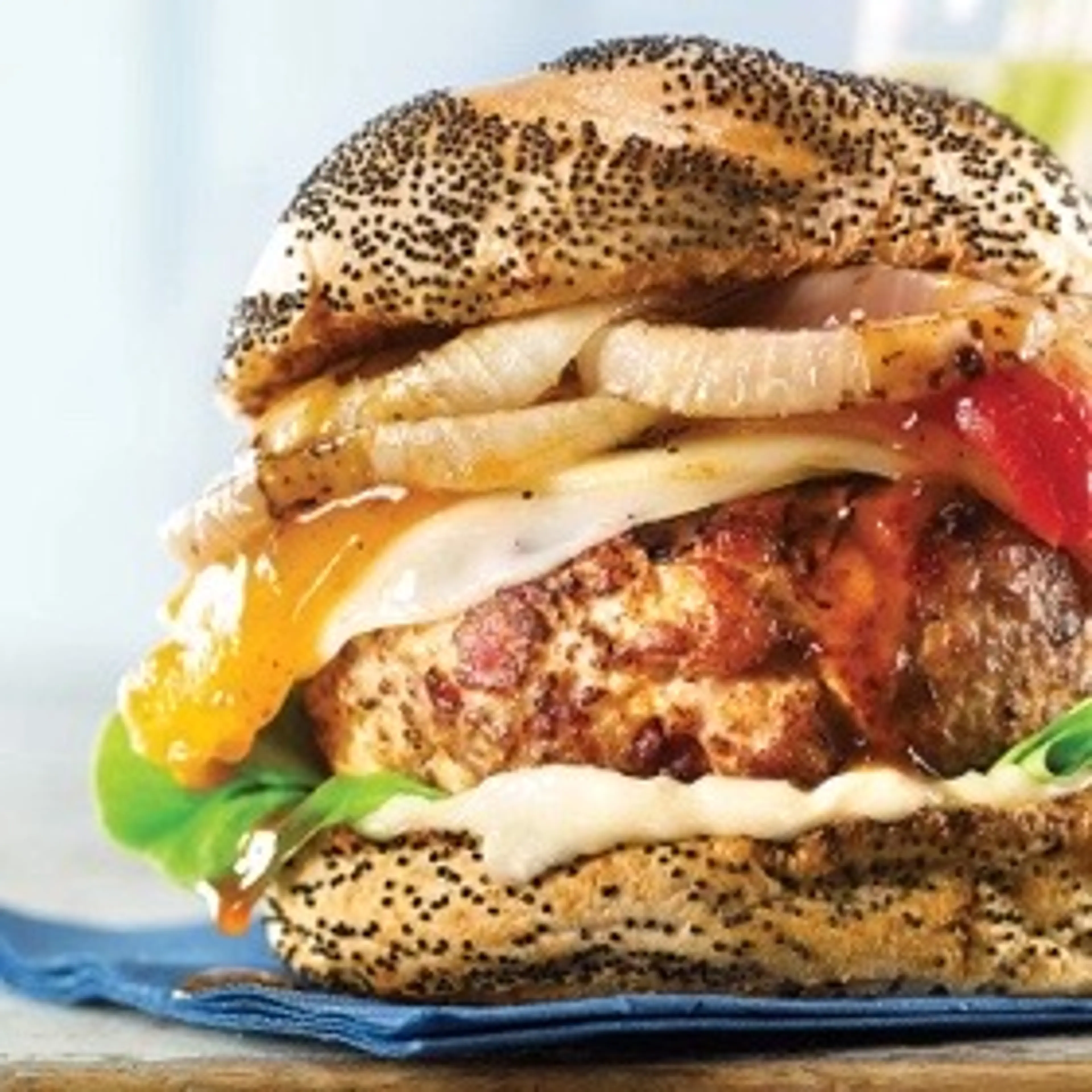 BURGERS DE PORC ET SAUCE BBQ DE JOSÉE DI STASIO
