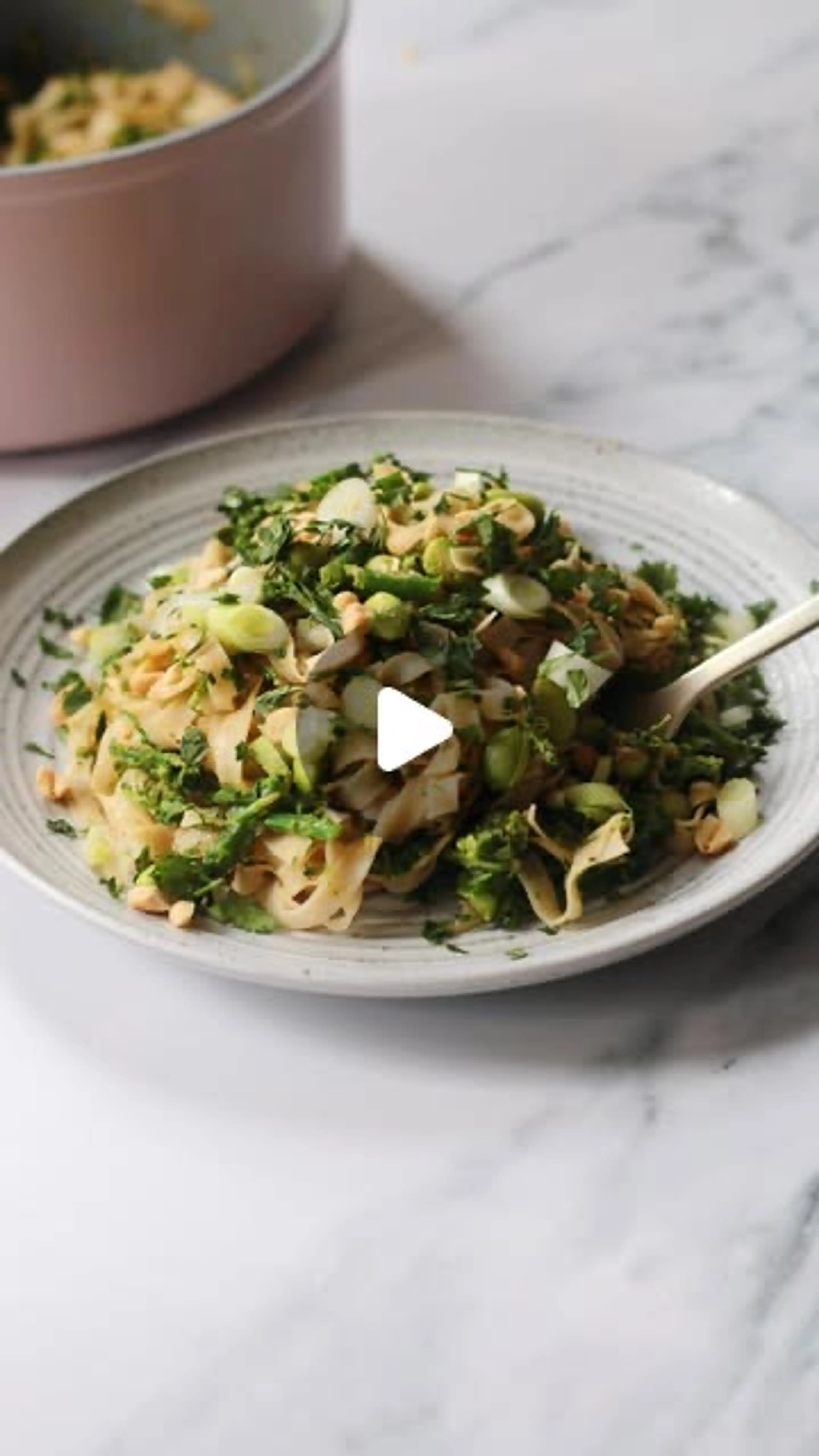 This 15-minute Meal Is a Balanced, Plant-based Option Packed