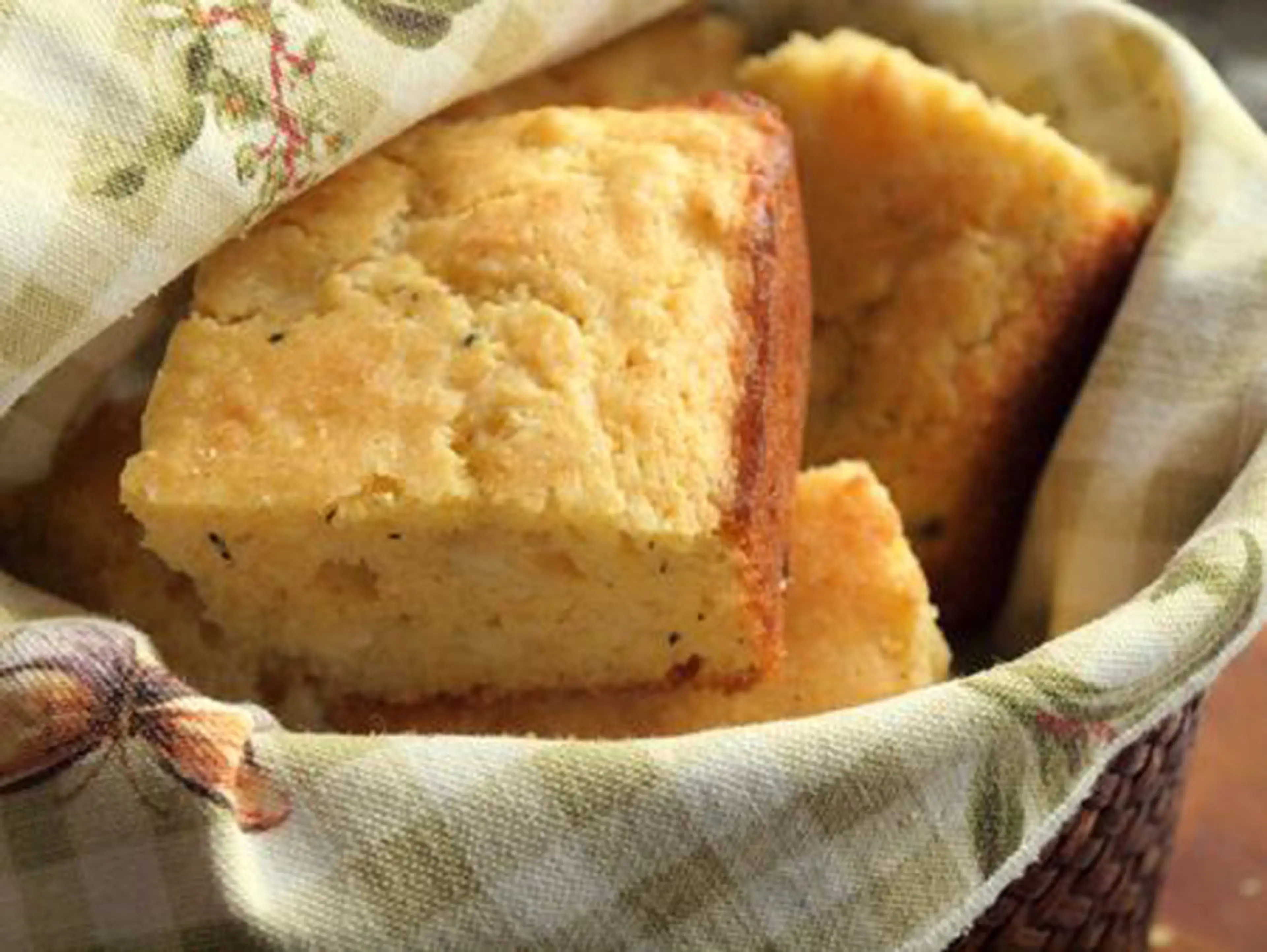Savory Cornbread with Cheddar & Thyme