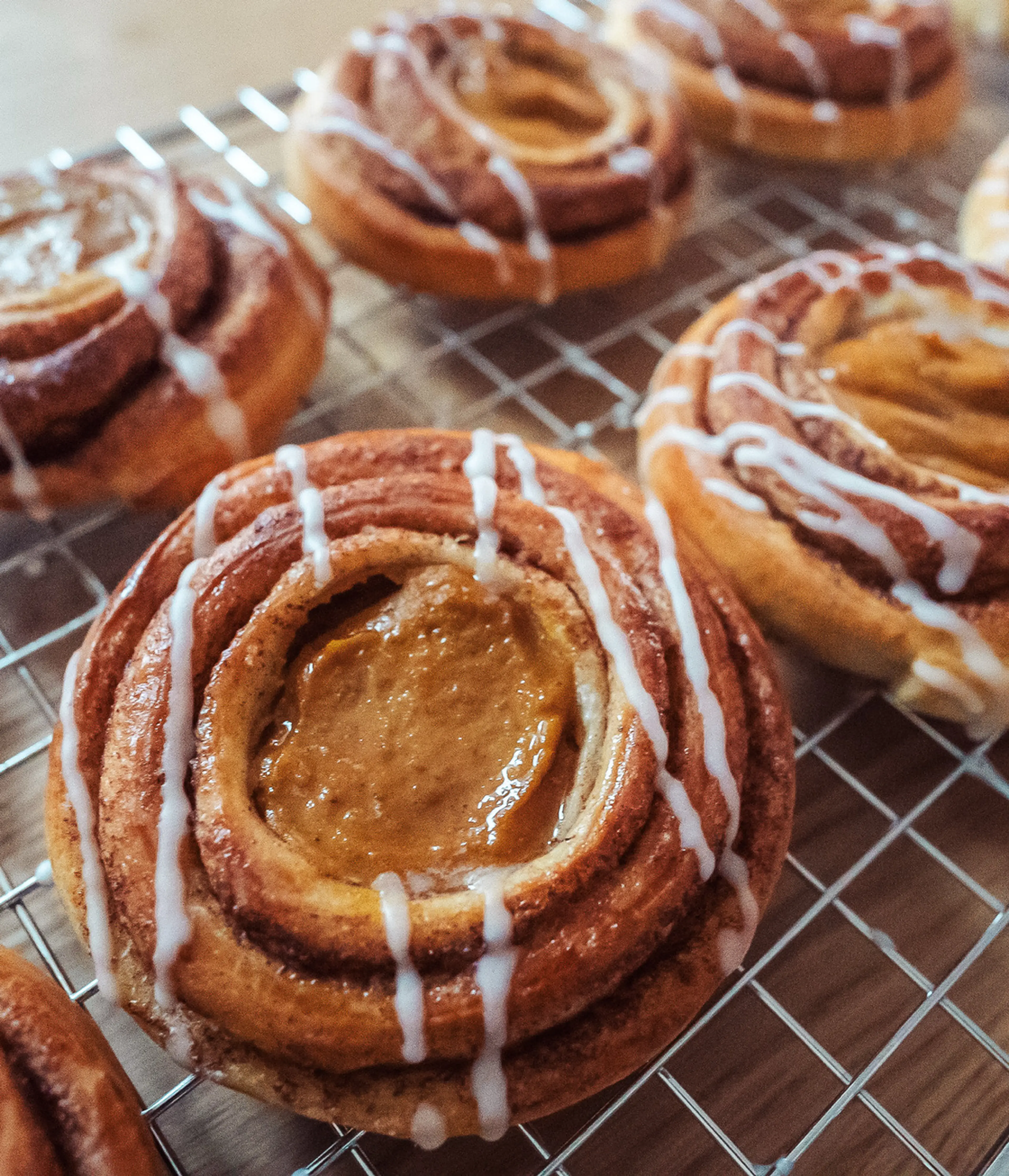 Pumpkin Kanelsnurrer (Scandinavian Cinnamon Rolls)