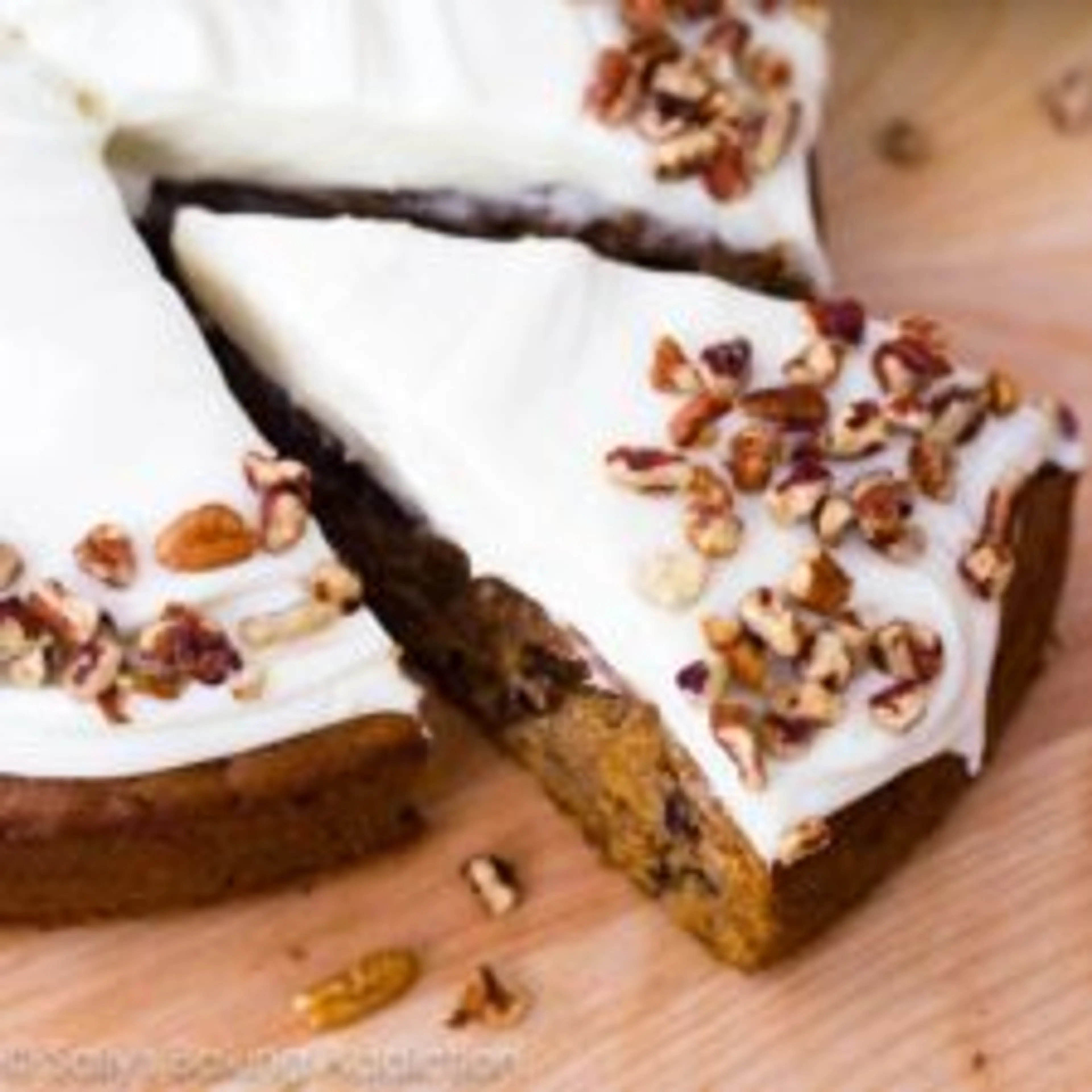 Super Moist Carrot Cake
