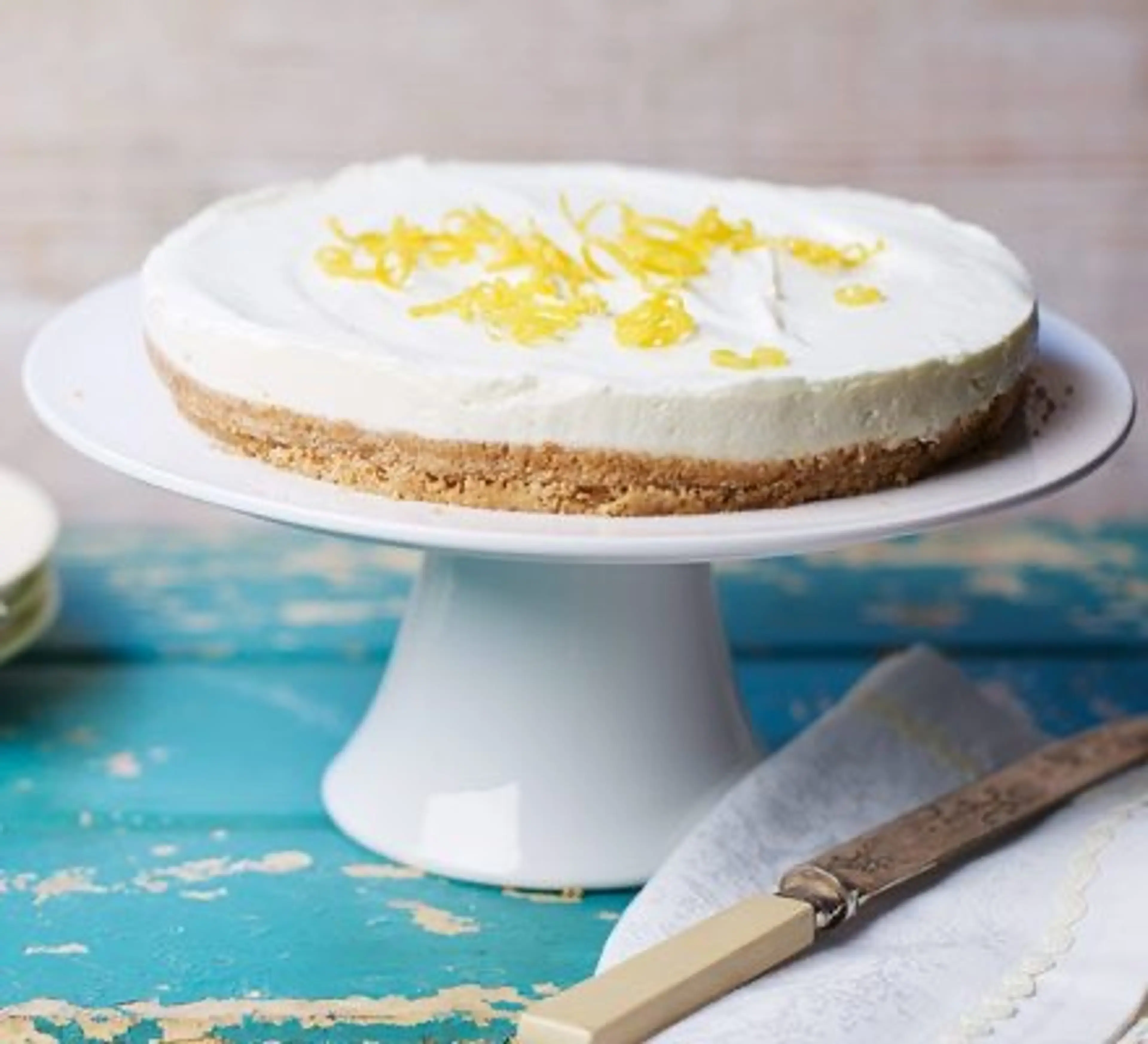 Lemon cheesecake (no-bake)