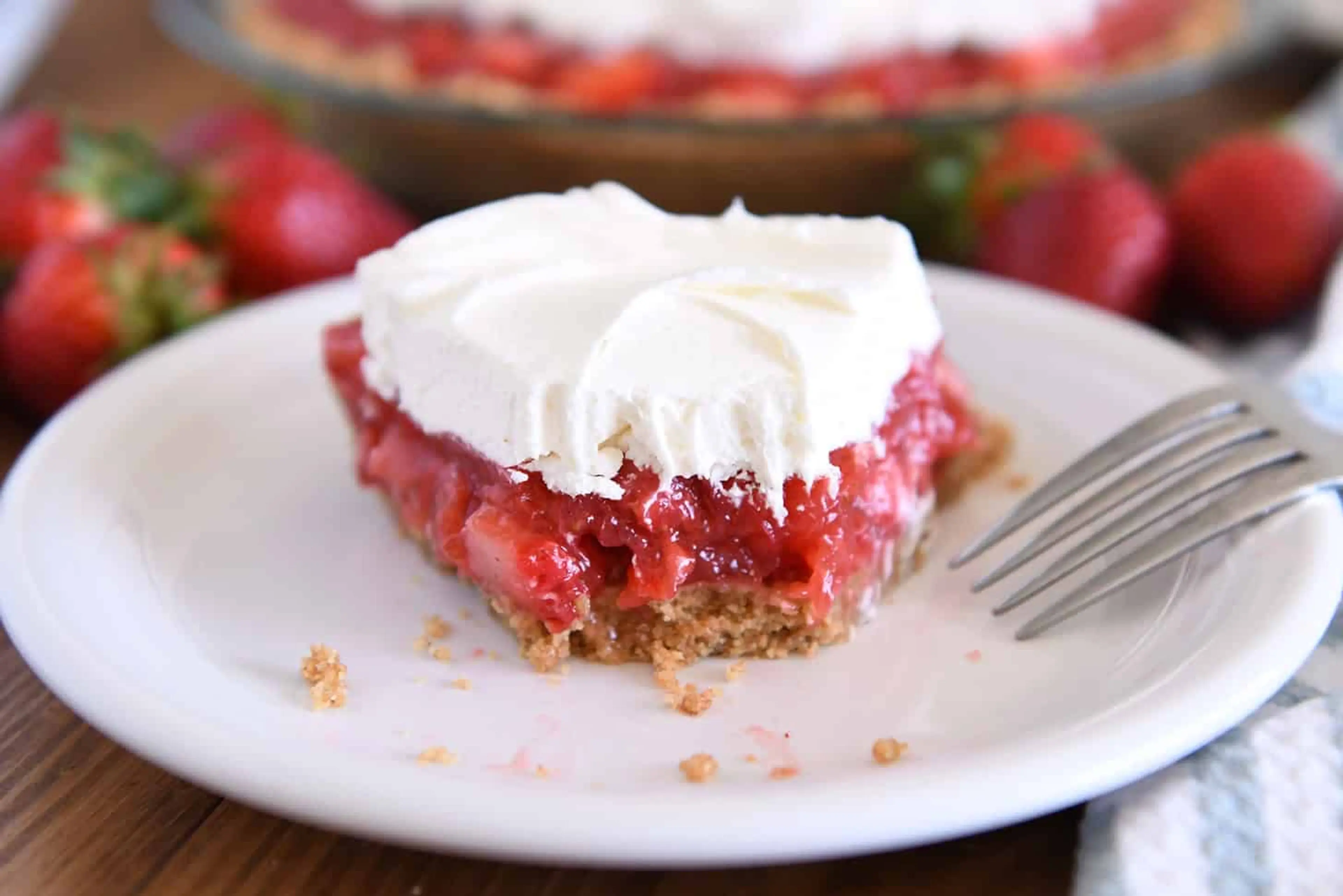Fresh Strawberry Cream Pie