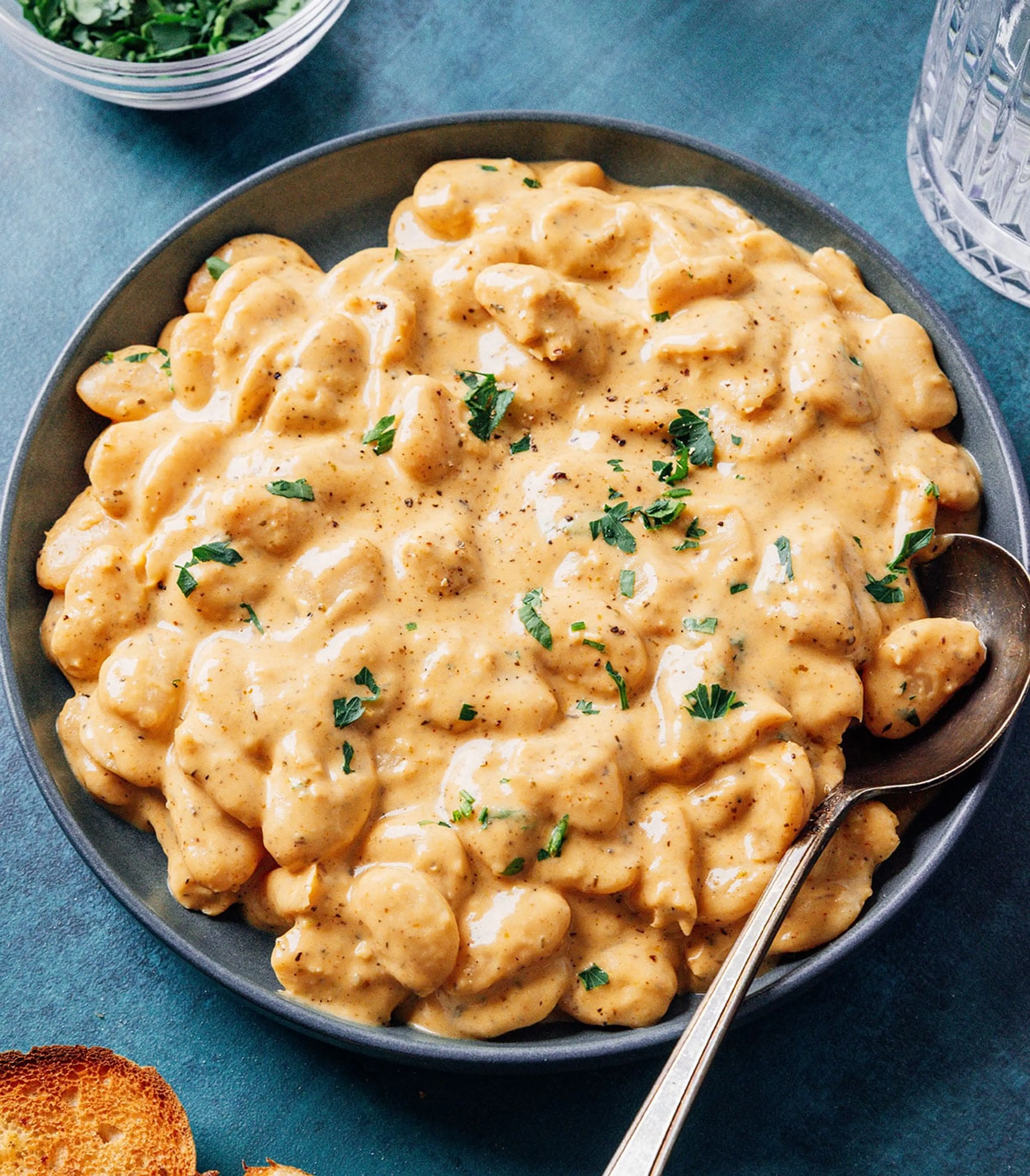 Creamy Garlic Parmesan Butter Beans