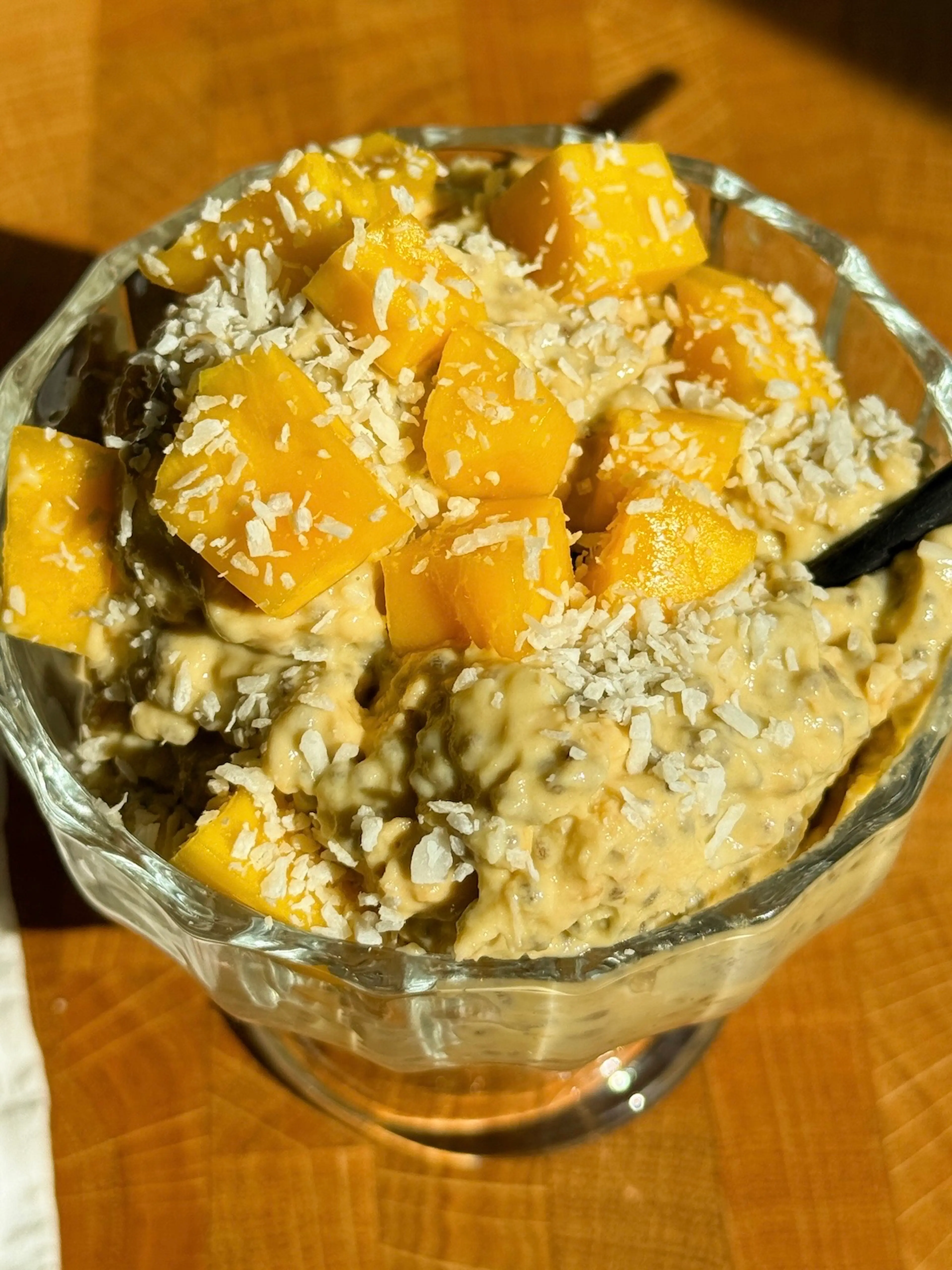 Coconut Mango Overnight Oats