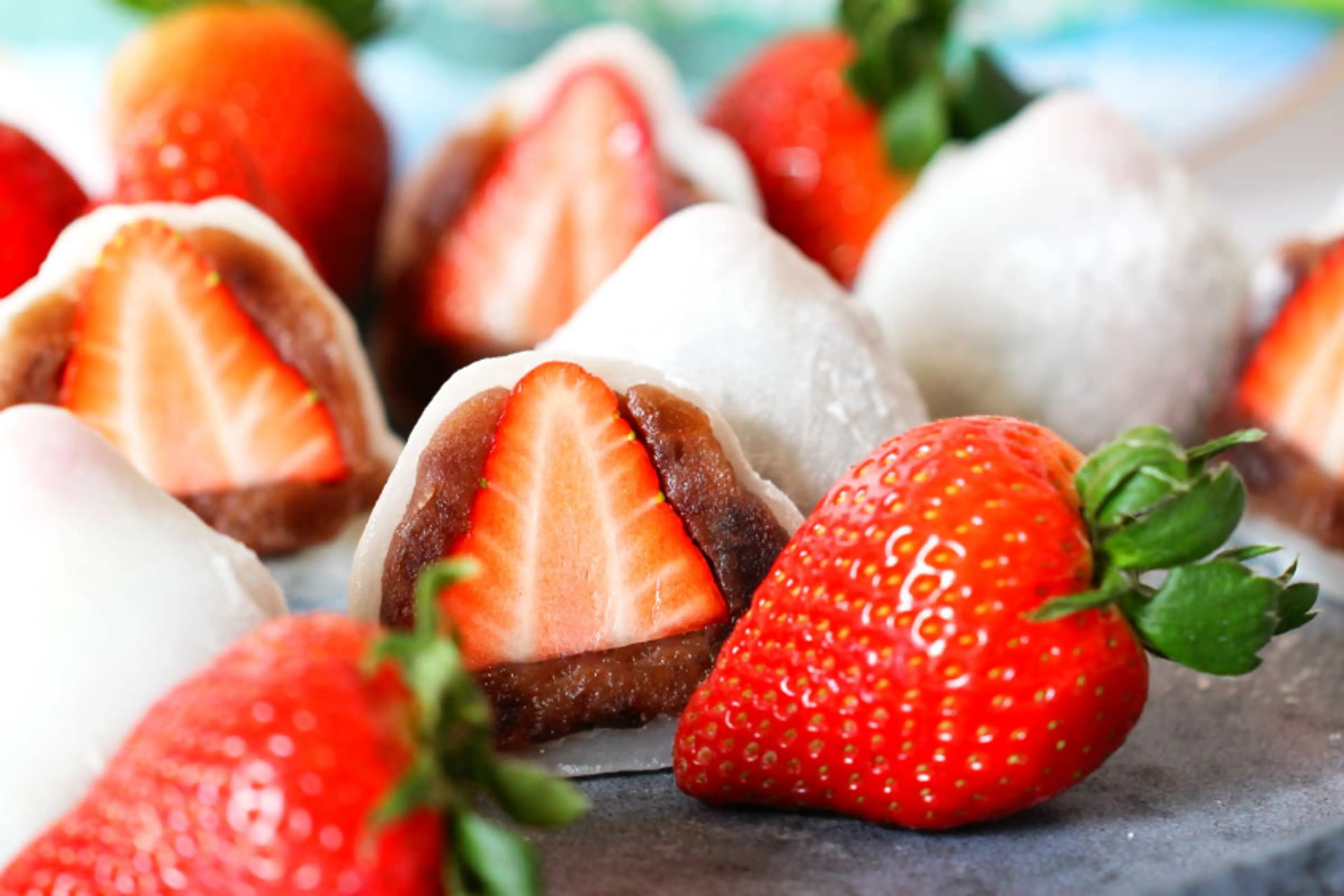 Ichigo Daifuku Mochi mit frischen Erdbeeren