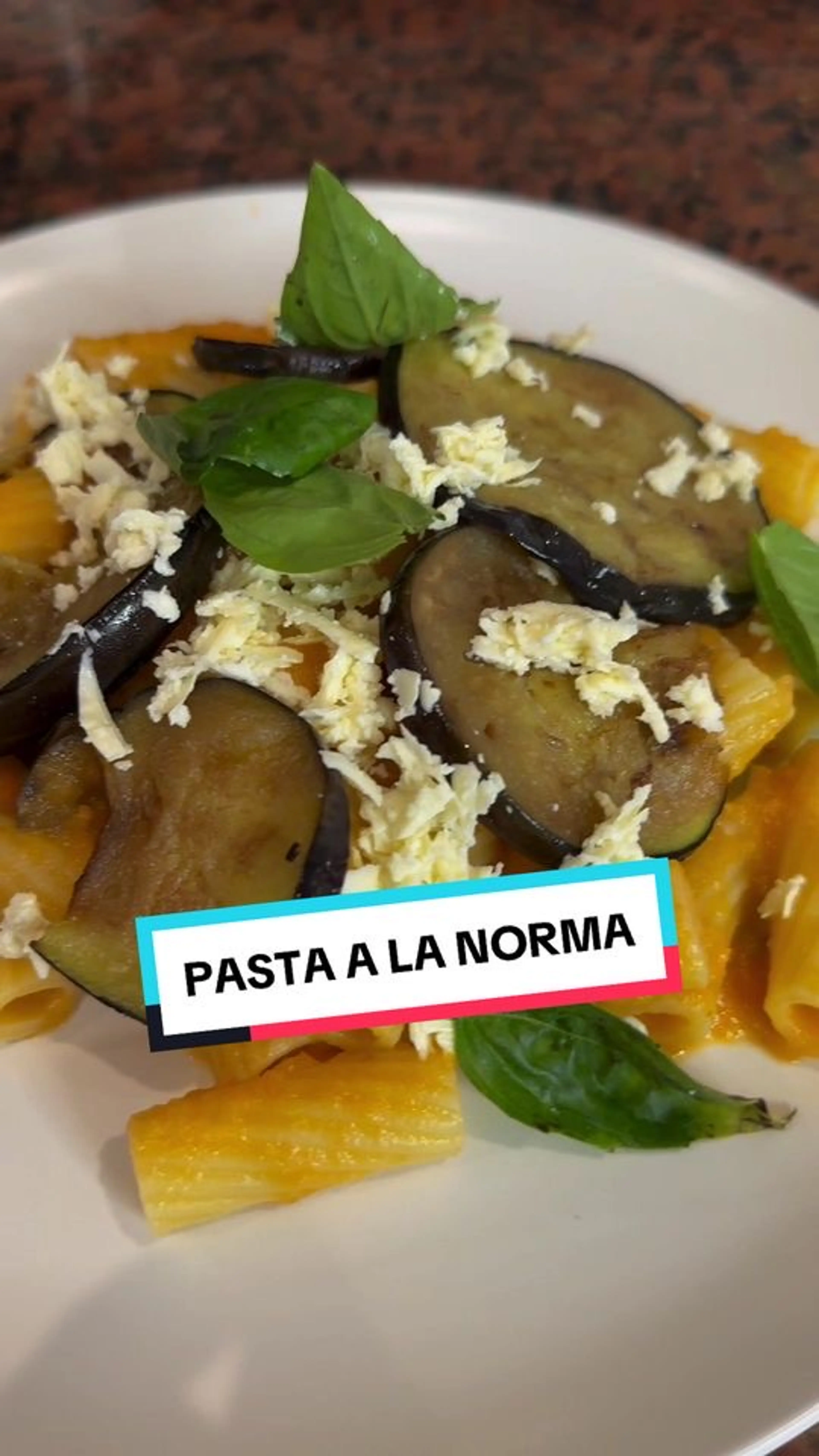 Secretos De La Pasta a La Norma