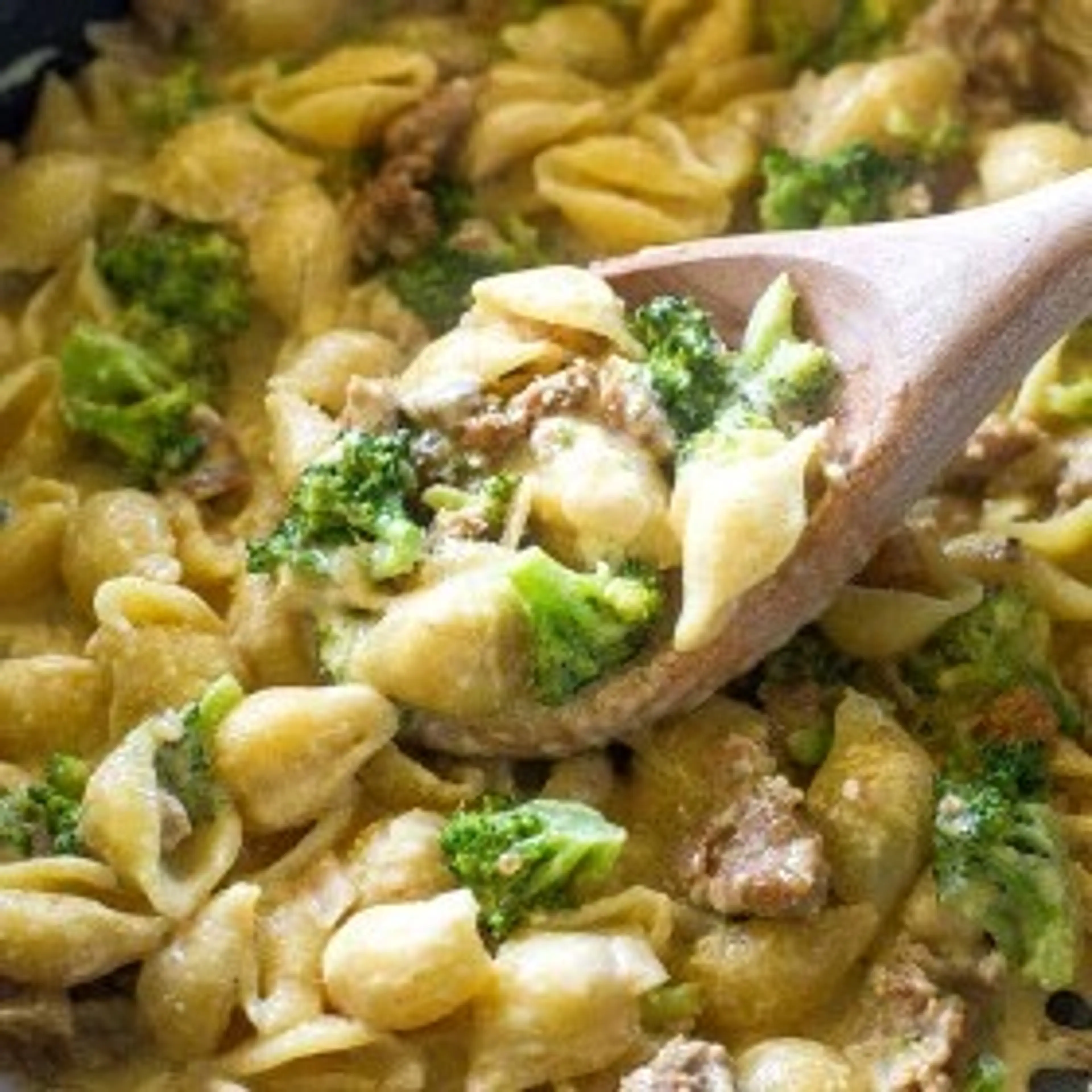One-Pot Sausage Broccoli Pasta