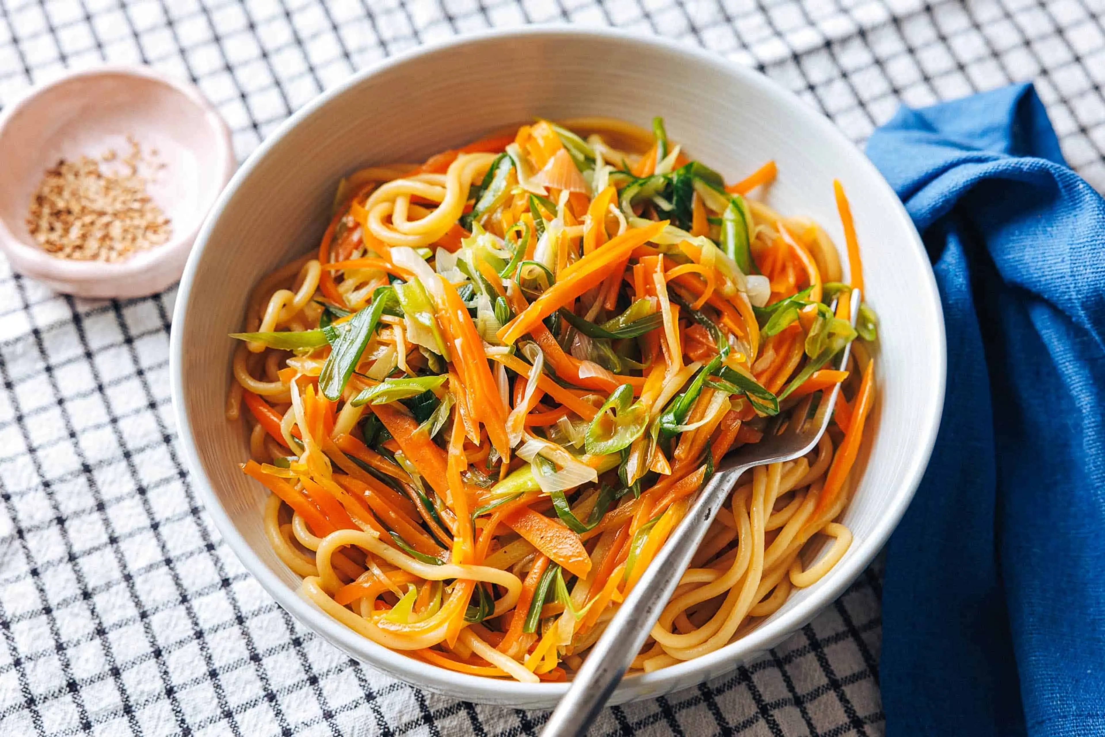 20 Minuten Karotten-Ingwer-Nudeln