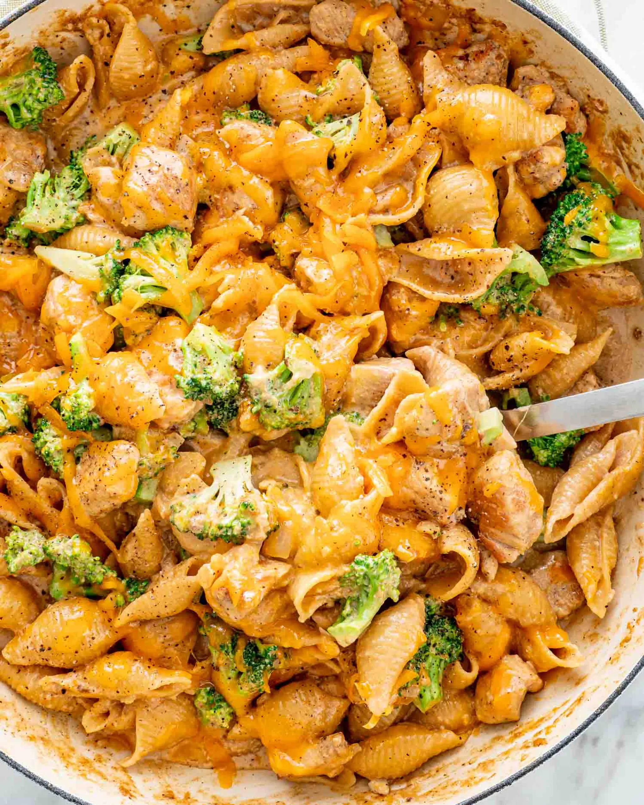 Cheesy Chicken Broccoli Pasta
