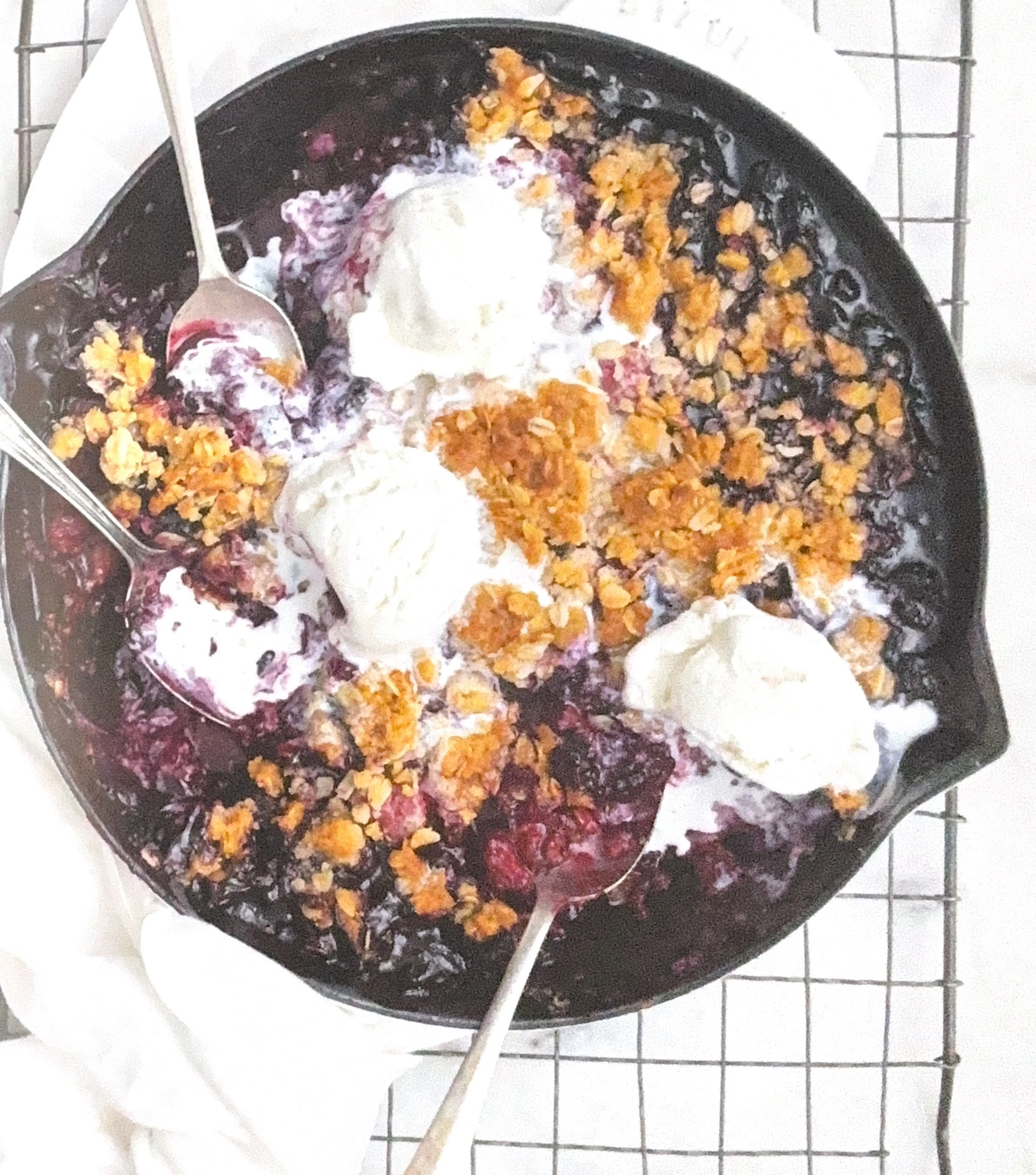 Mixed Berry Skillet Crisp
