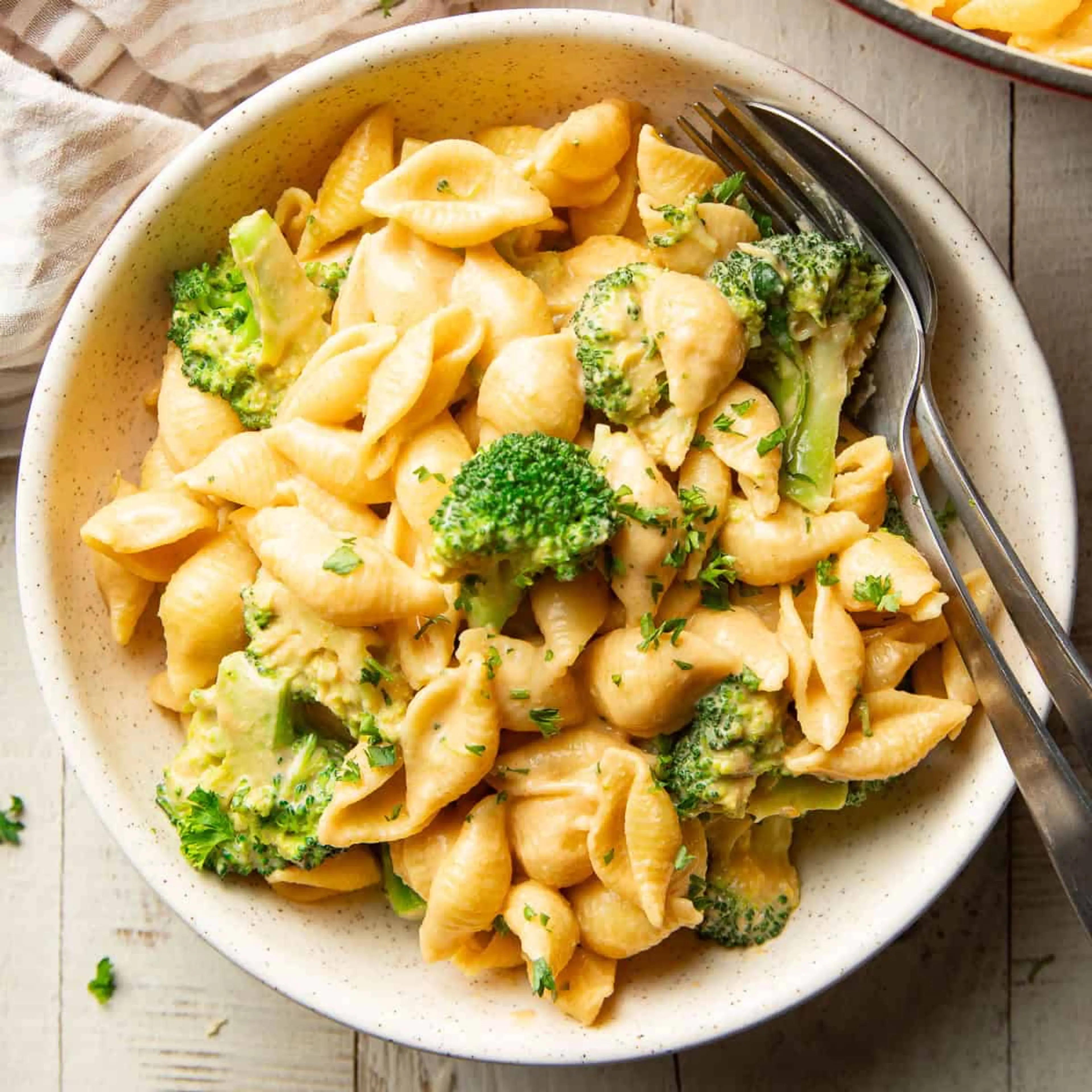 Creamy Coconut Mac & Cheese with Broccoli