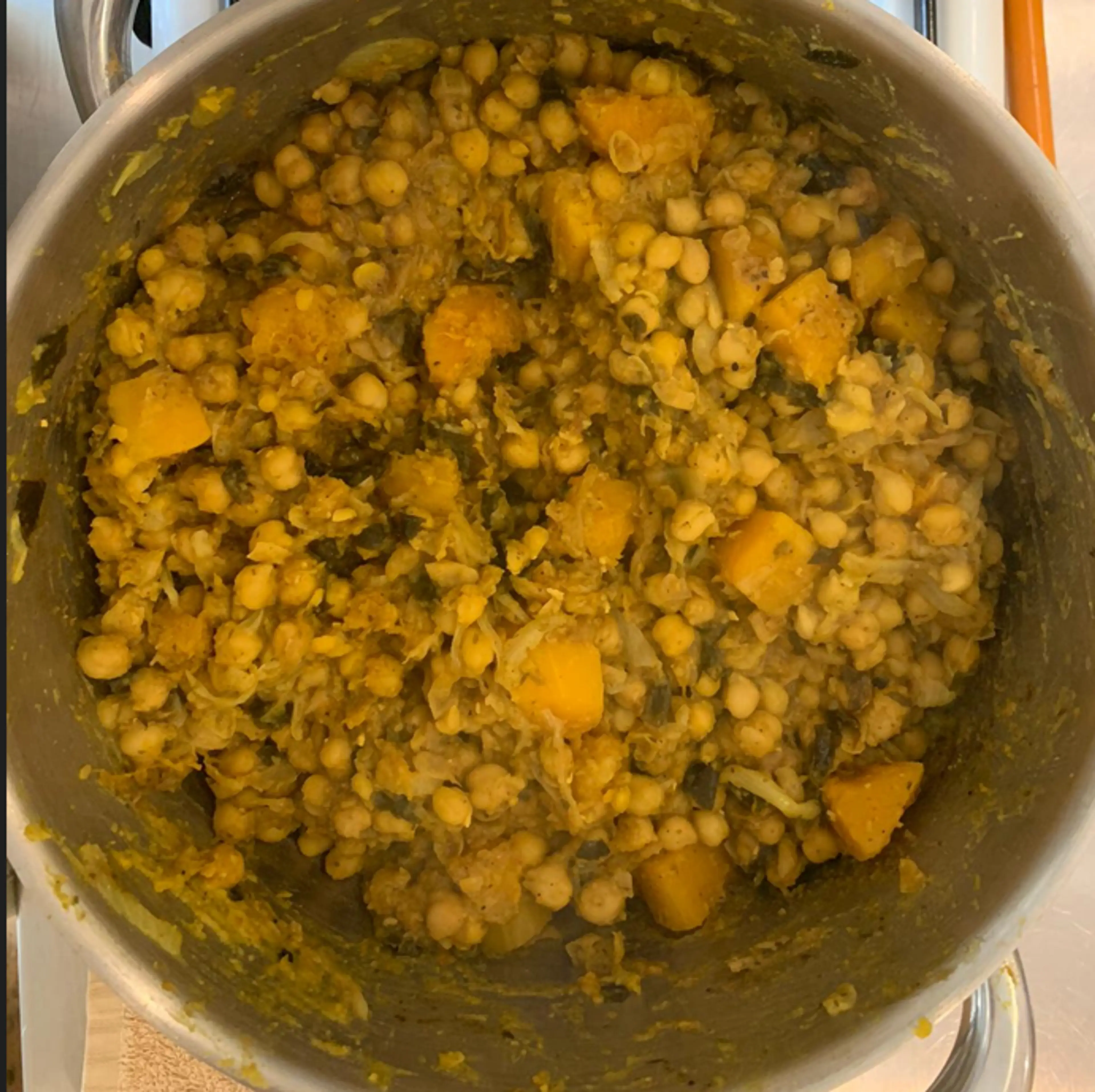 Cazuela de garbanzos