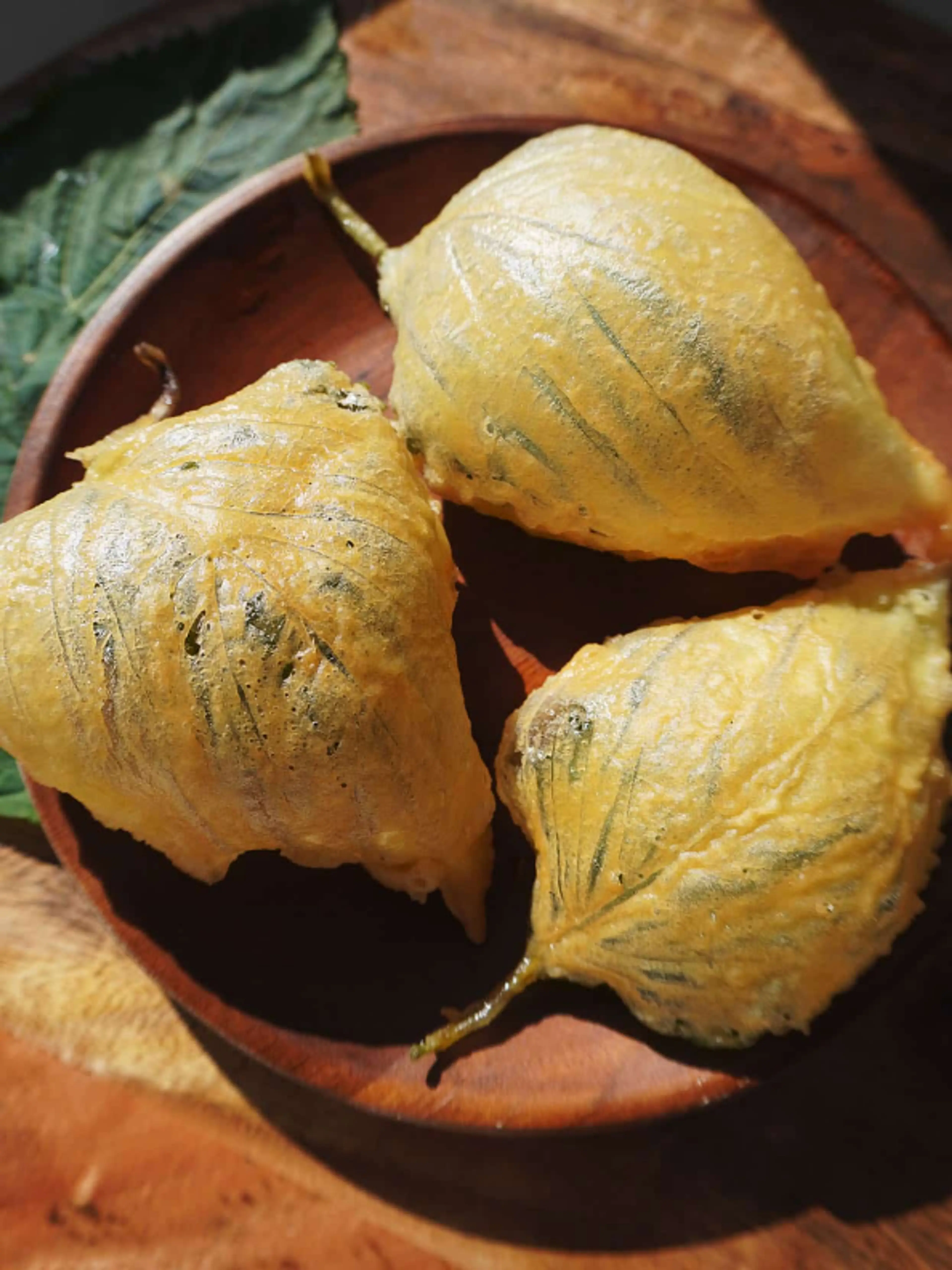 Bubble Fried Perilla Leaves