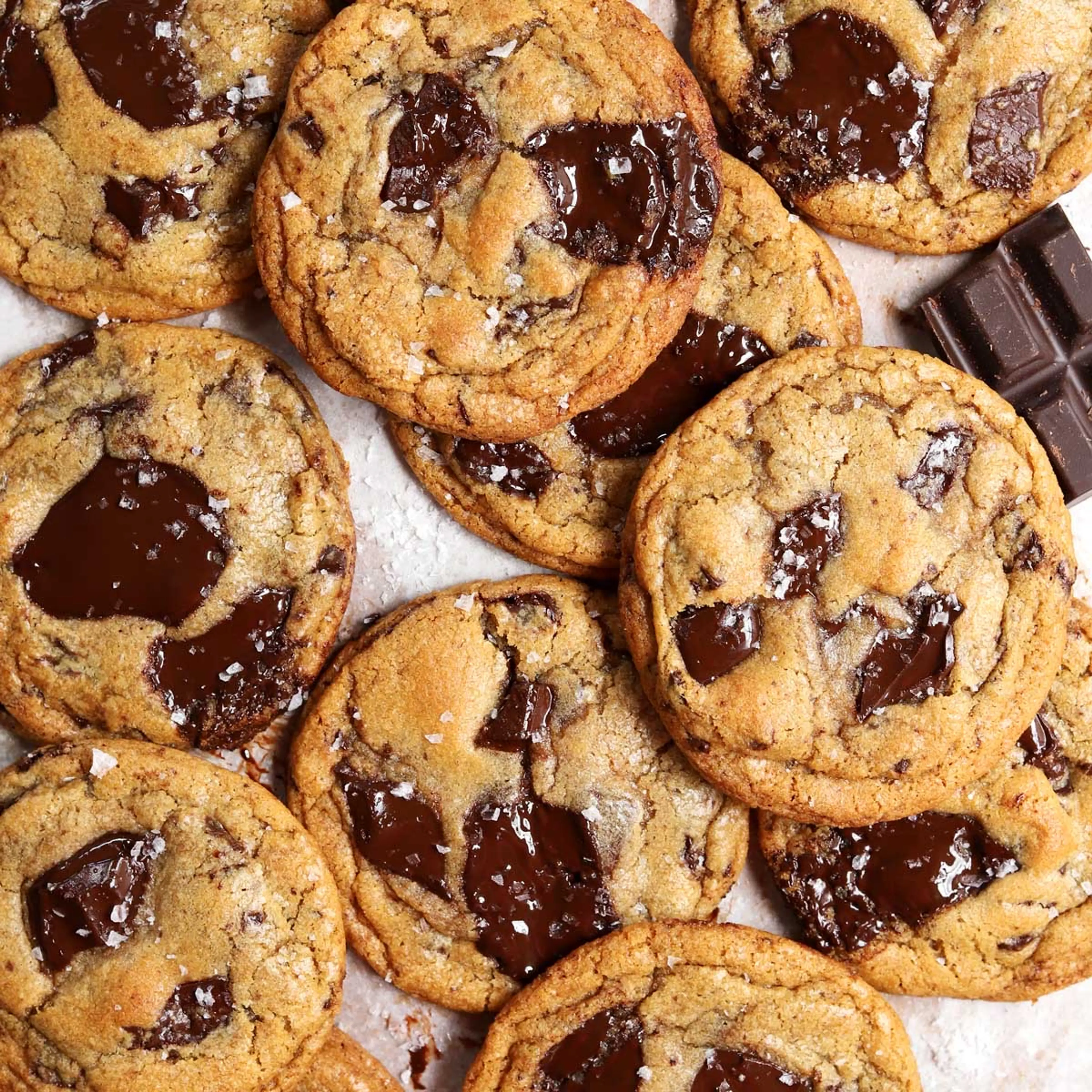 The BEST Chocolate Chip Cookies (Bakery Style)