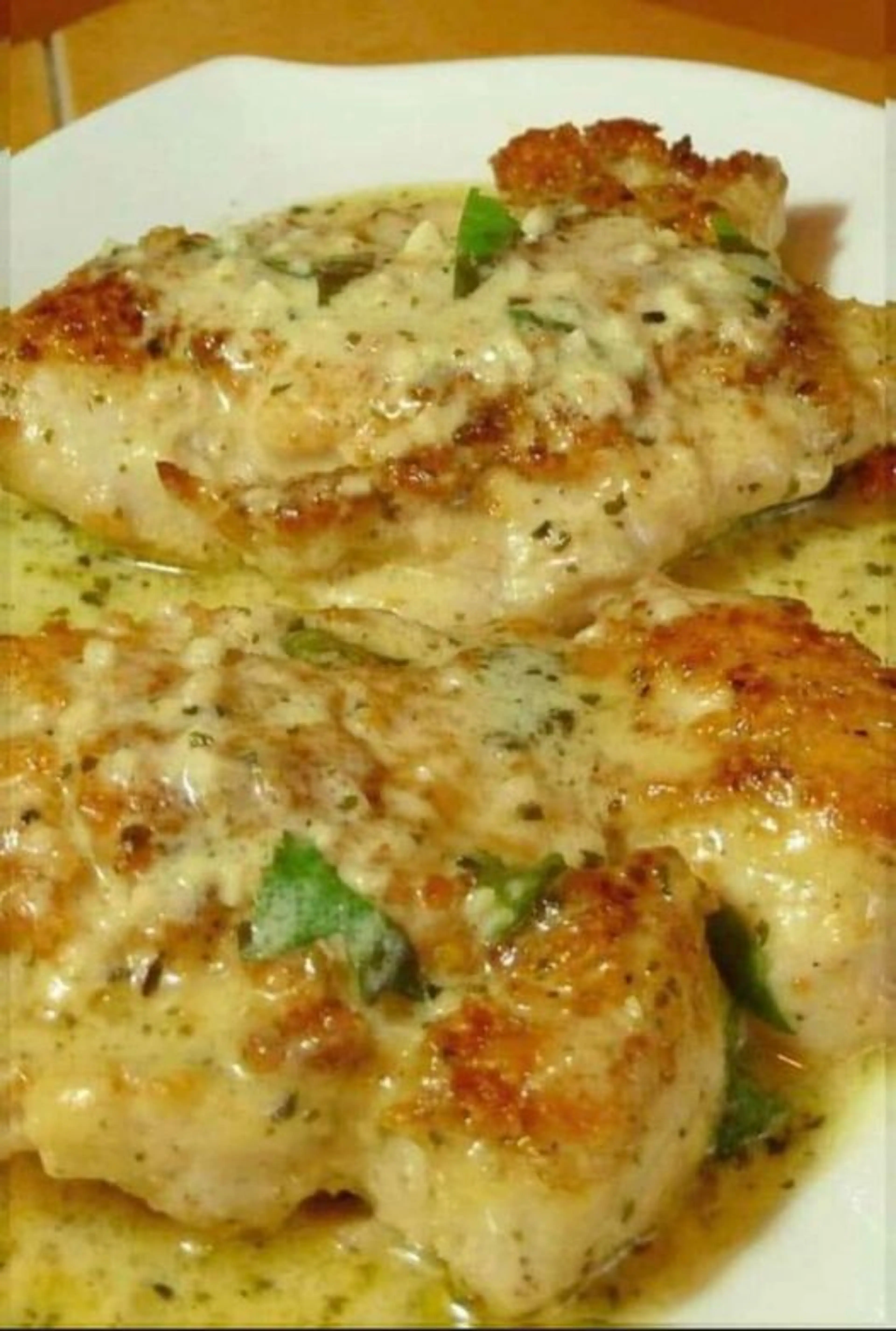 GARLIC BUTTER PARMESAN CHICKEN