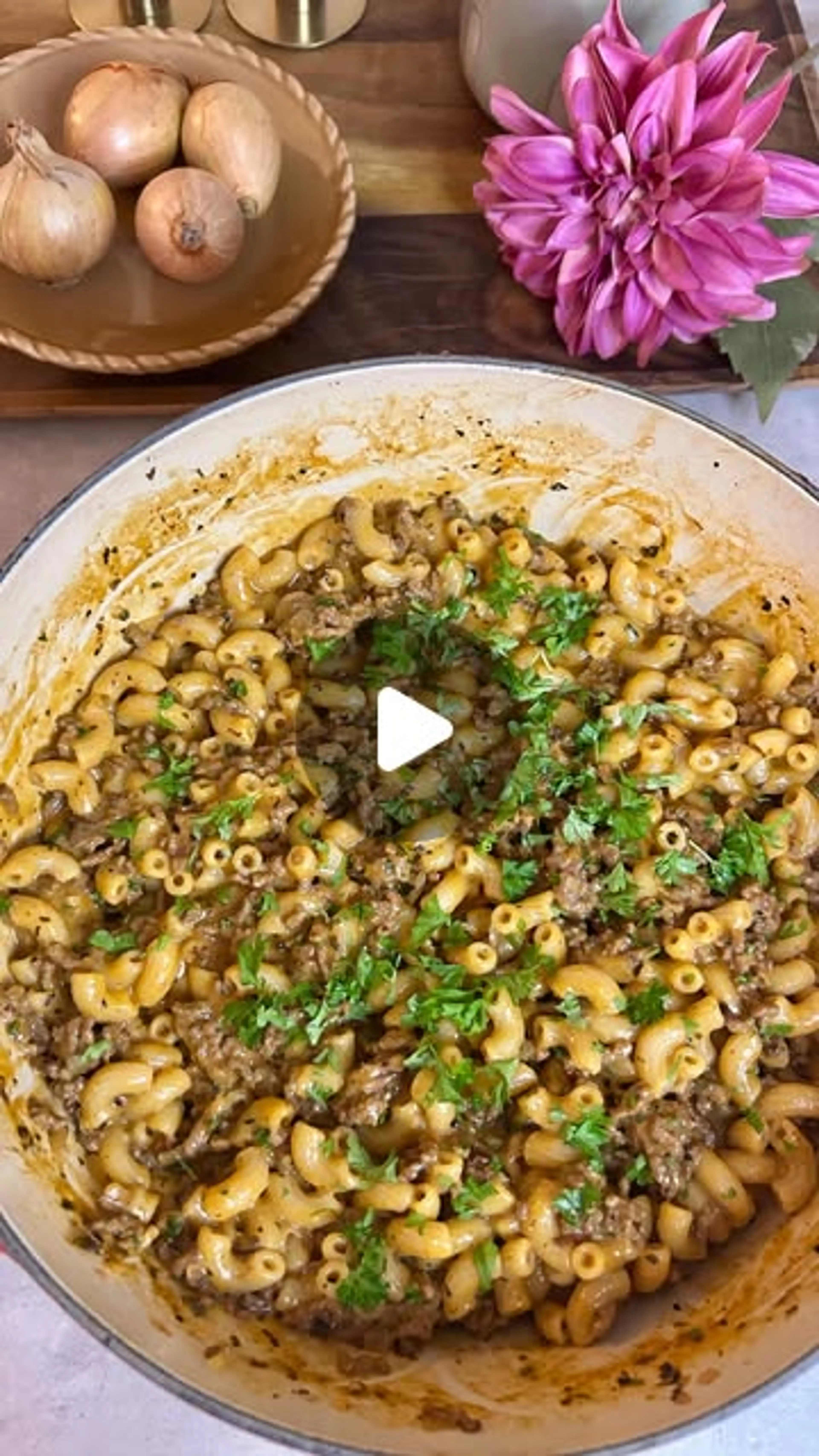 Cheddar-makaronipannu