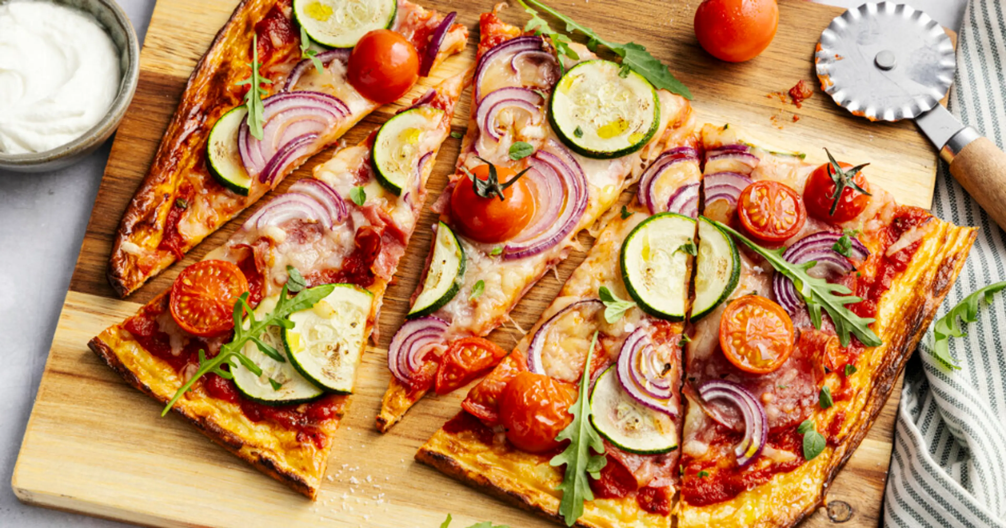 Low-Carb-Pizzateig – das geniale Blitzrezept