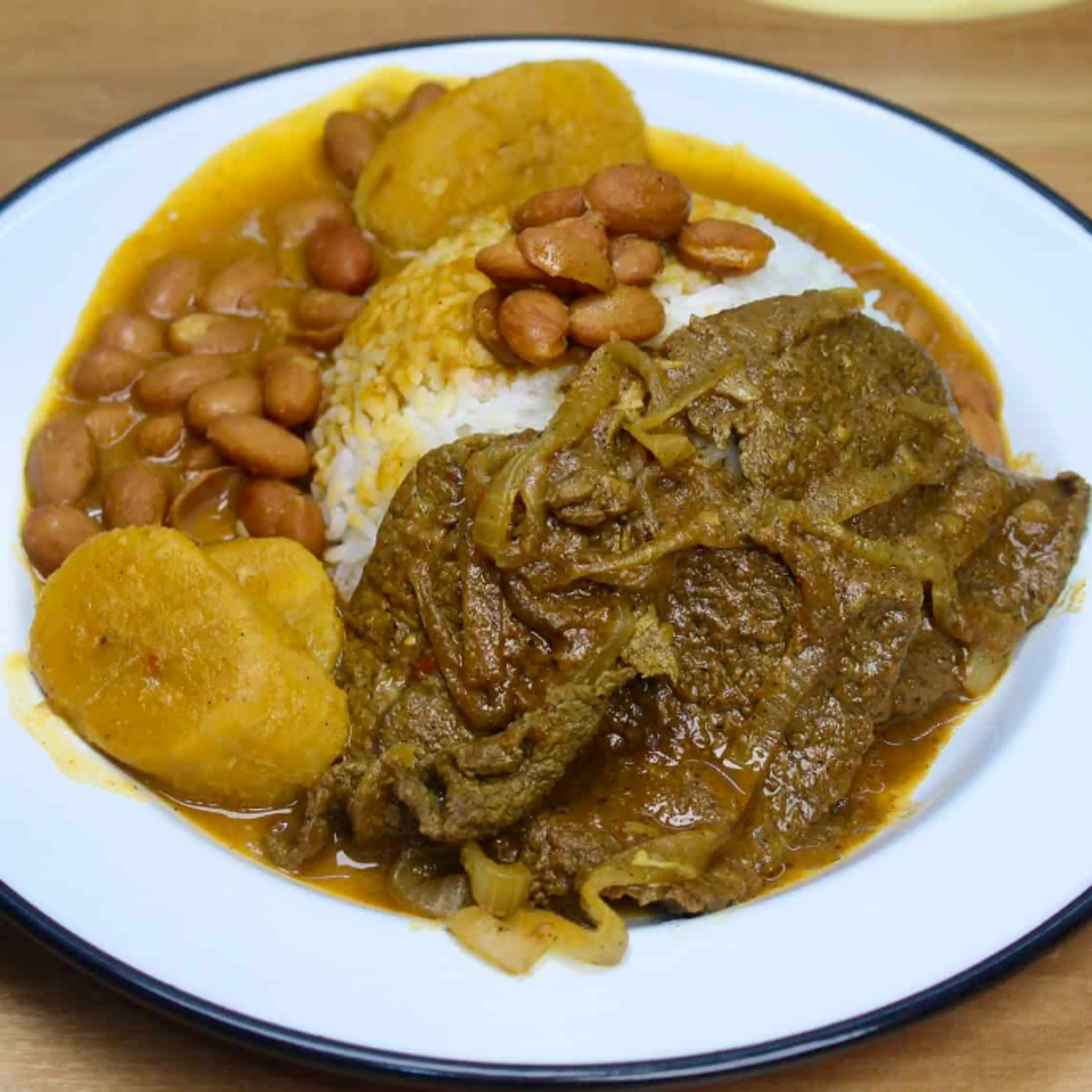 Bistec Encebollado (Dominican Steak with Onions)
