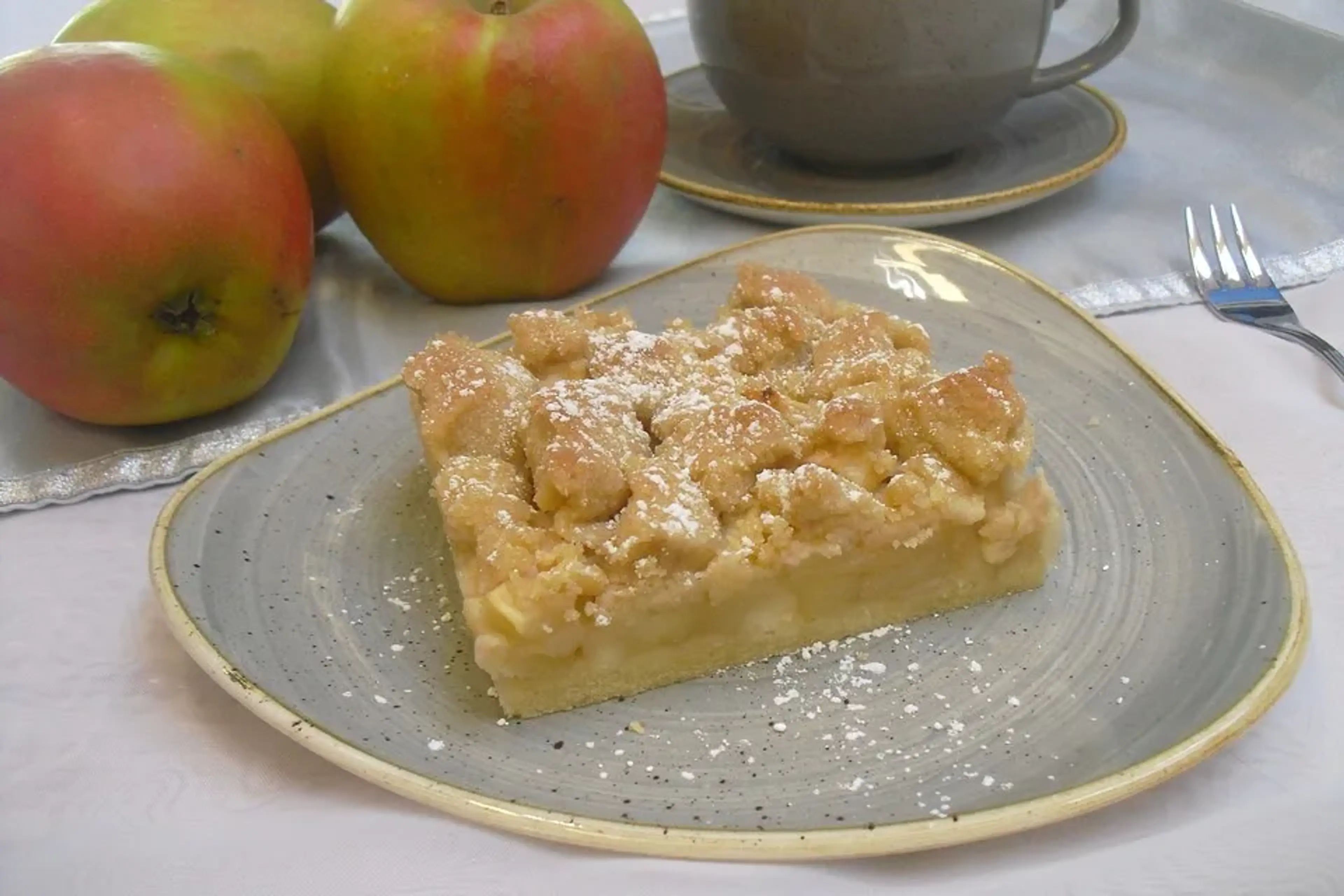 Apfelkuchen mit Streuseln vom Blech