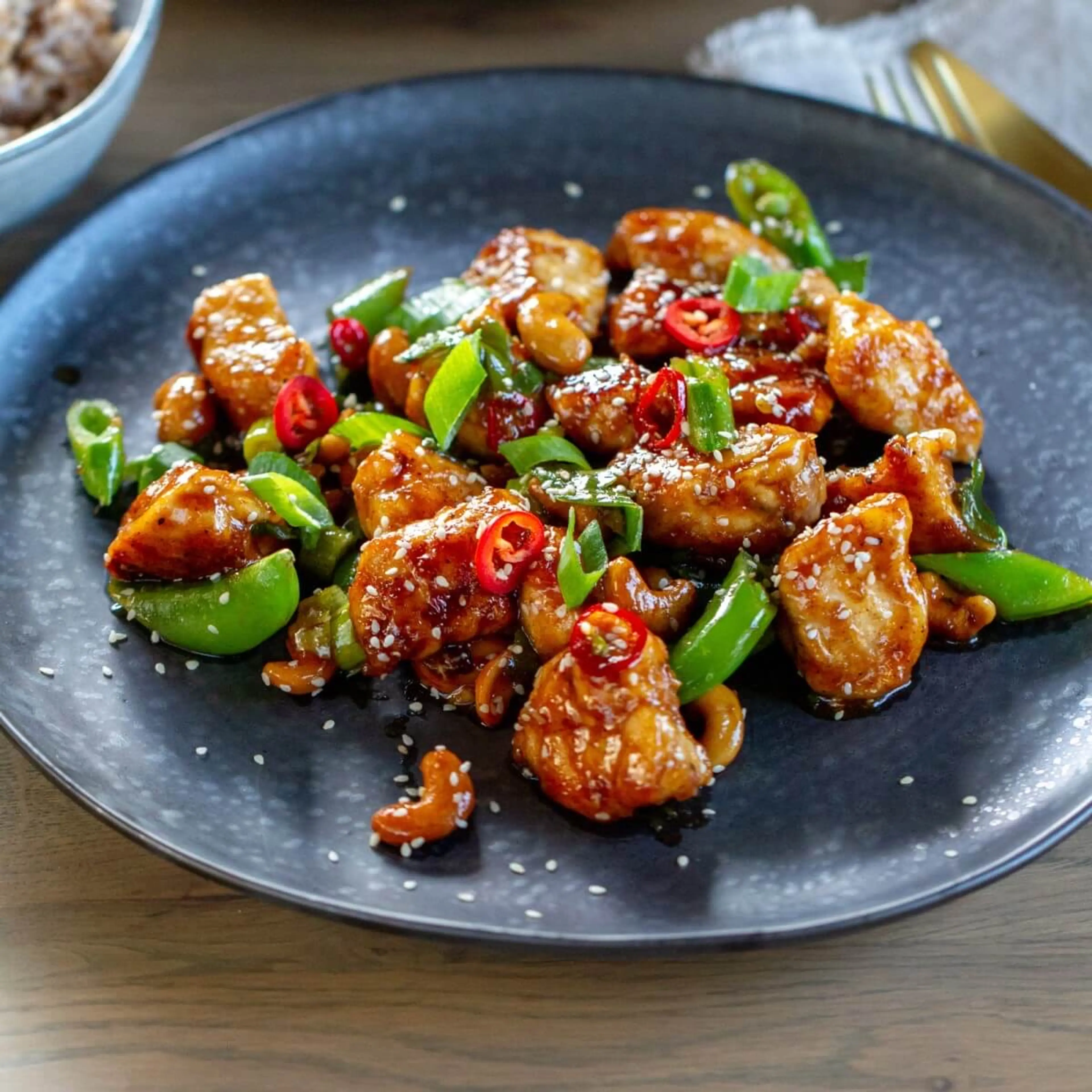 Sticky kylling med cashewnøtter