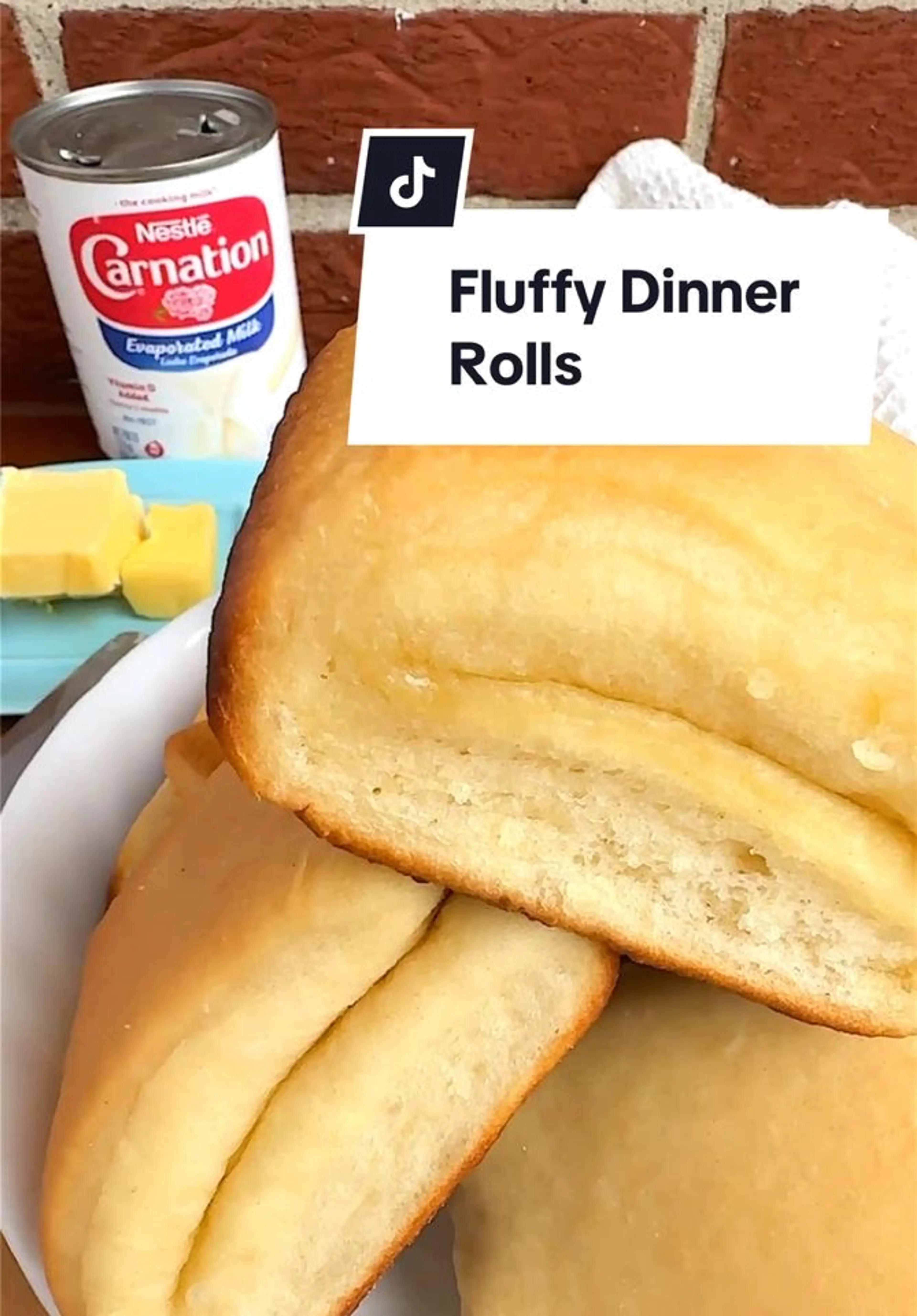 These Fluffy Dinner Rolls Are the Perfect Addition to Any Ho