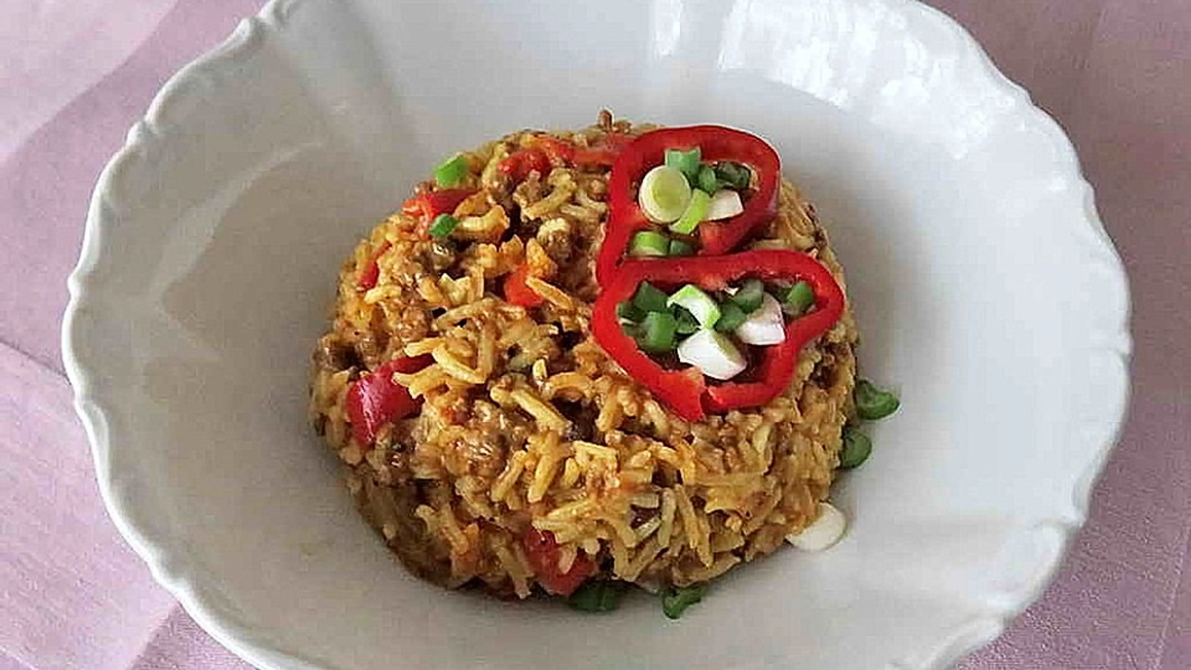 Reis-Hackfleisch-Pfanne mit Paprika