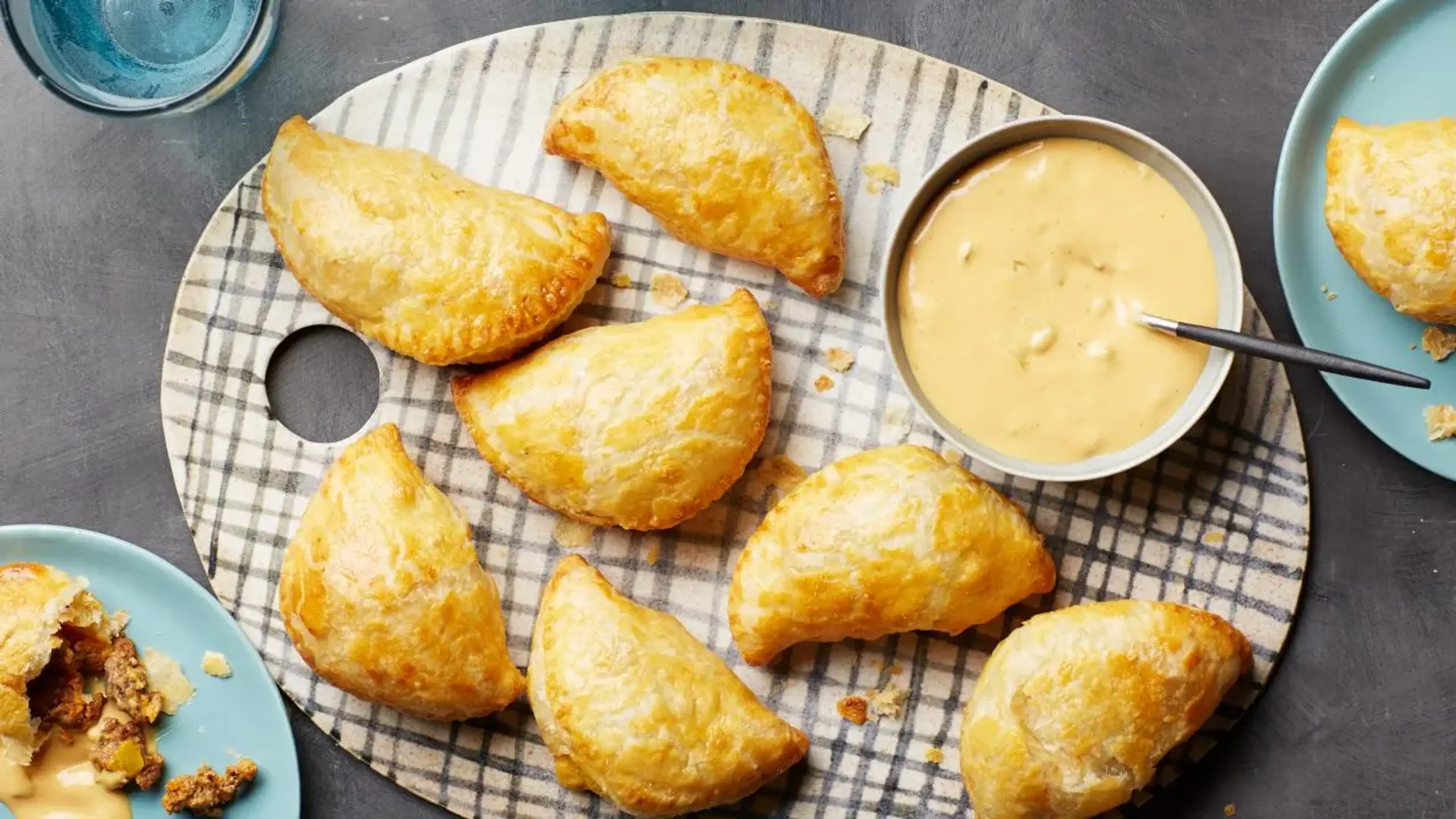 Cheeseburger Empanadas