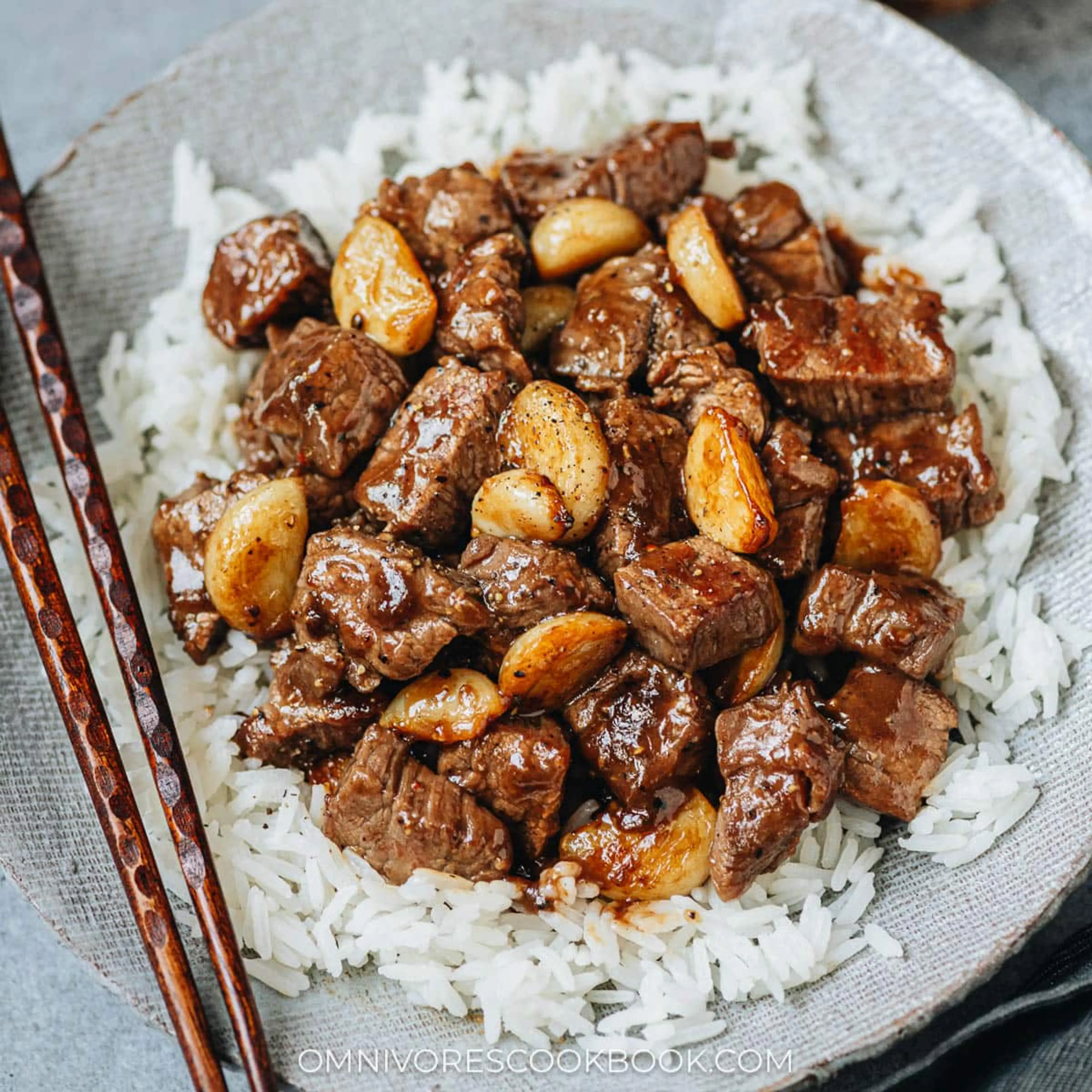 Garlic Beef (蒜香牛肉粒)