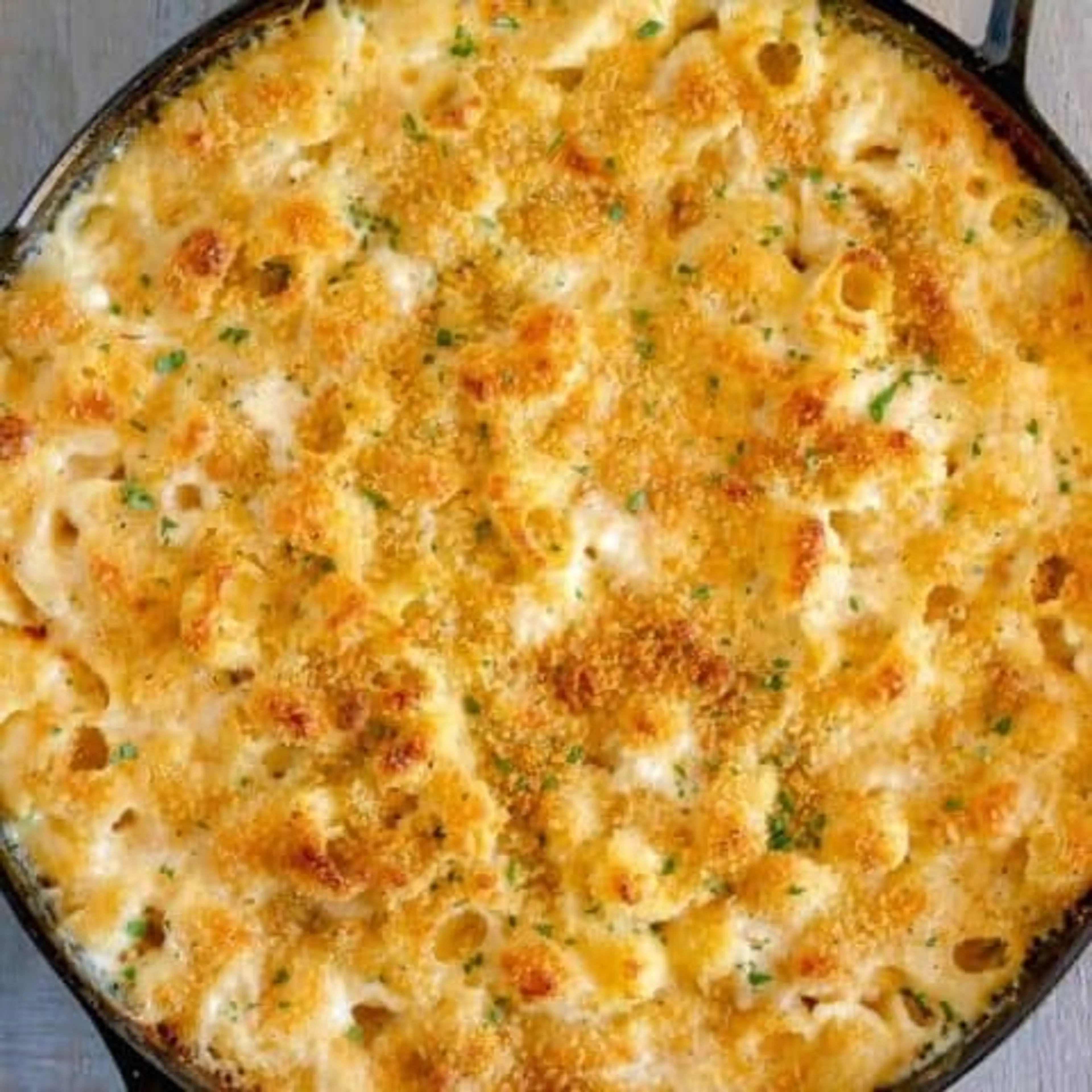 Dutch Oven Mac and Cheese