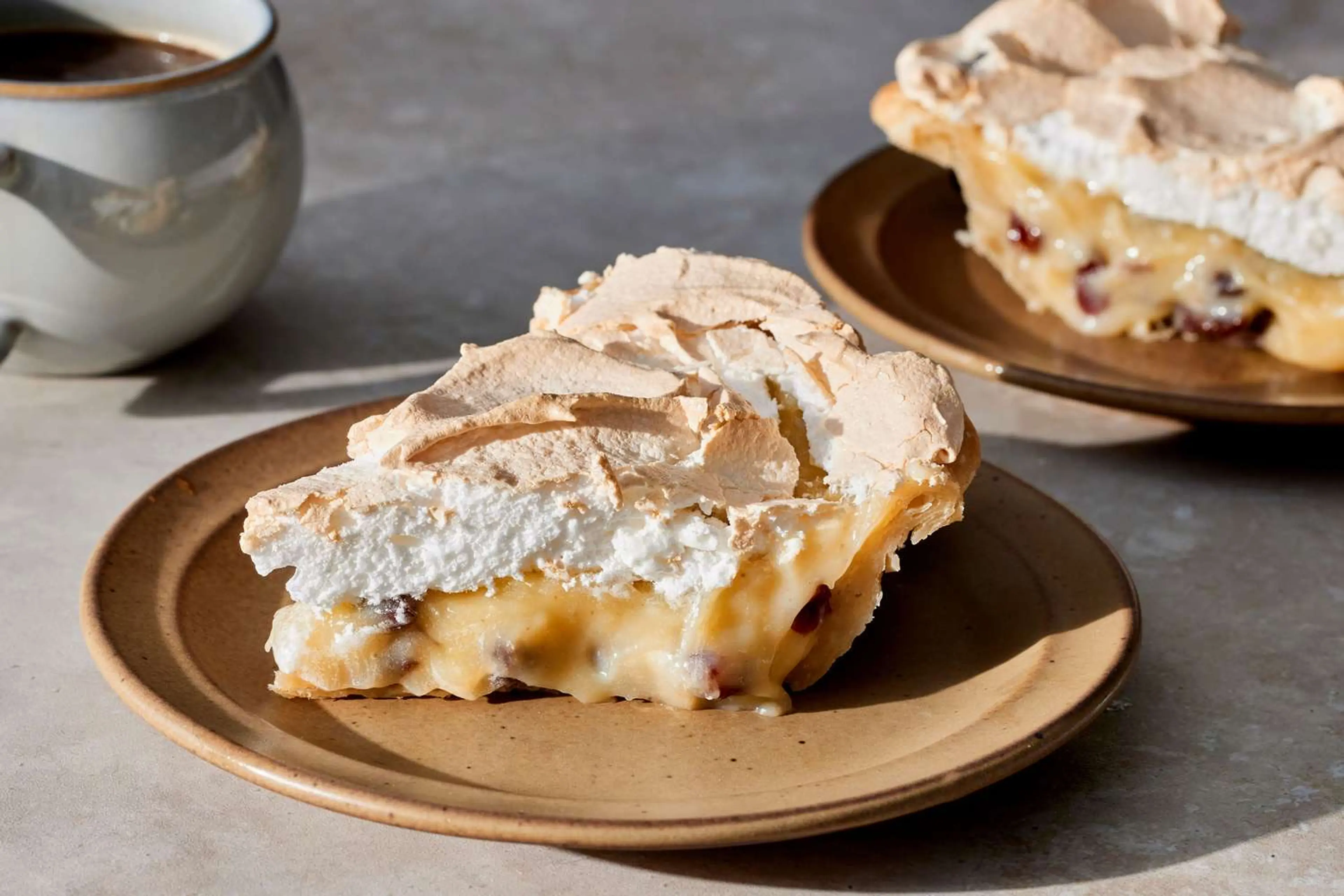 Old-Fashioned Sour Cream Raisin Pie