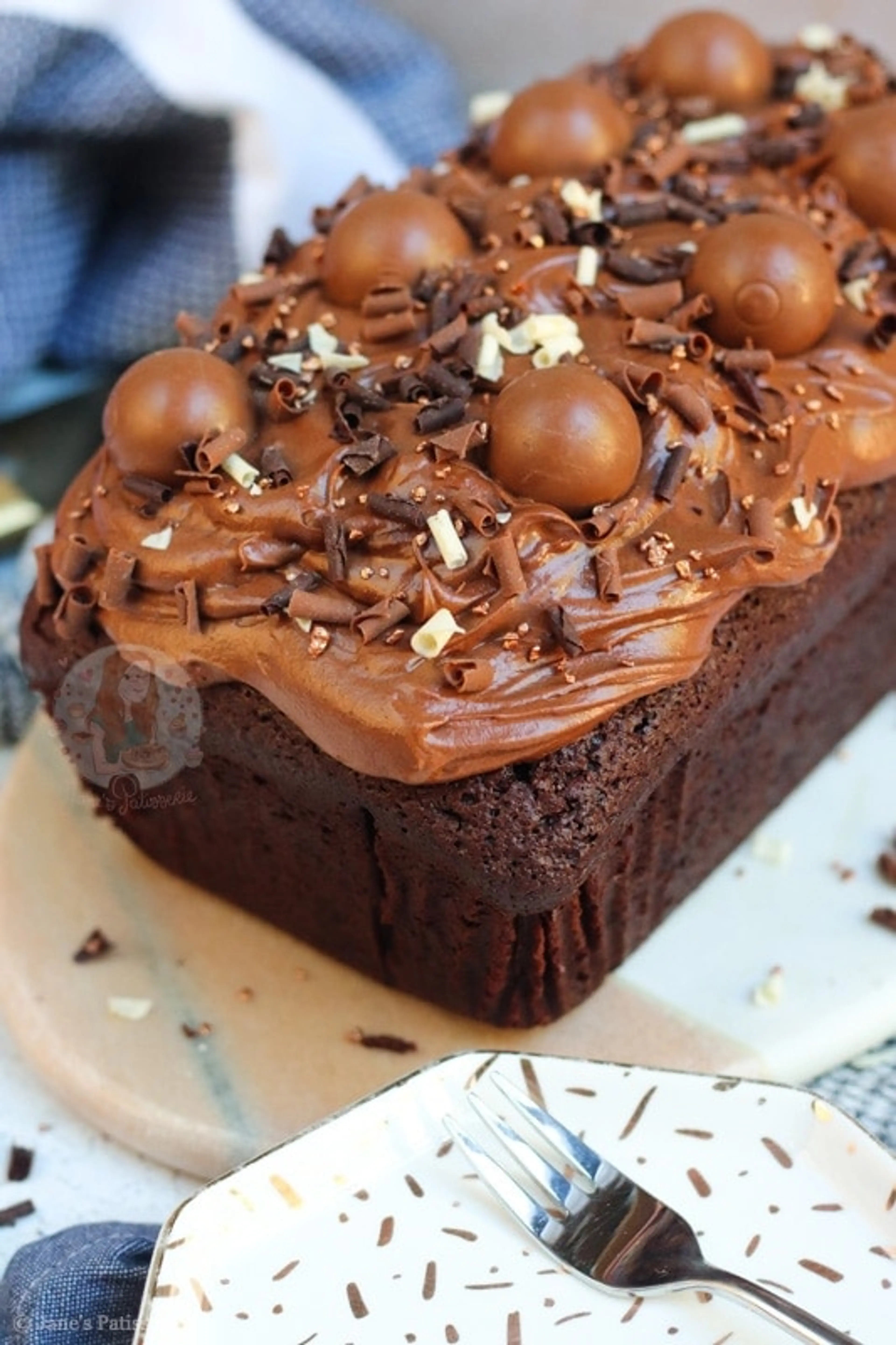 Chocolate Fudge Loaf Cake!