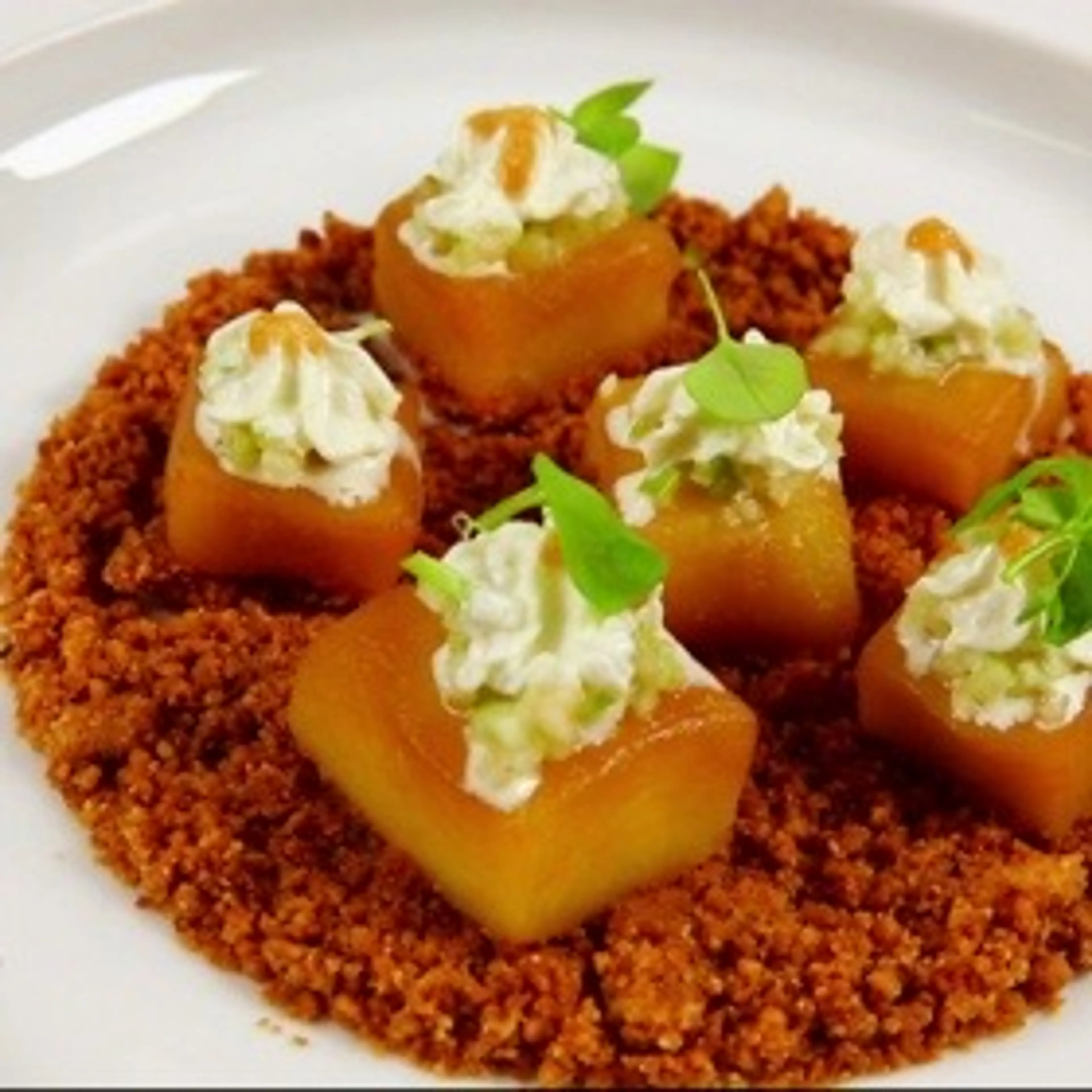 Crumble Au Poivre Et Pommes en Trois Façons