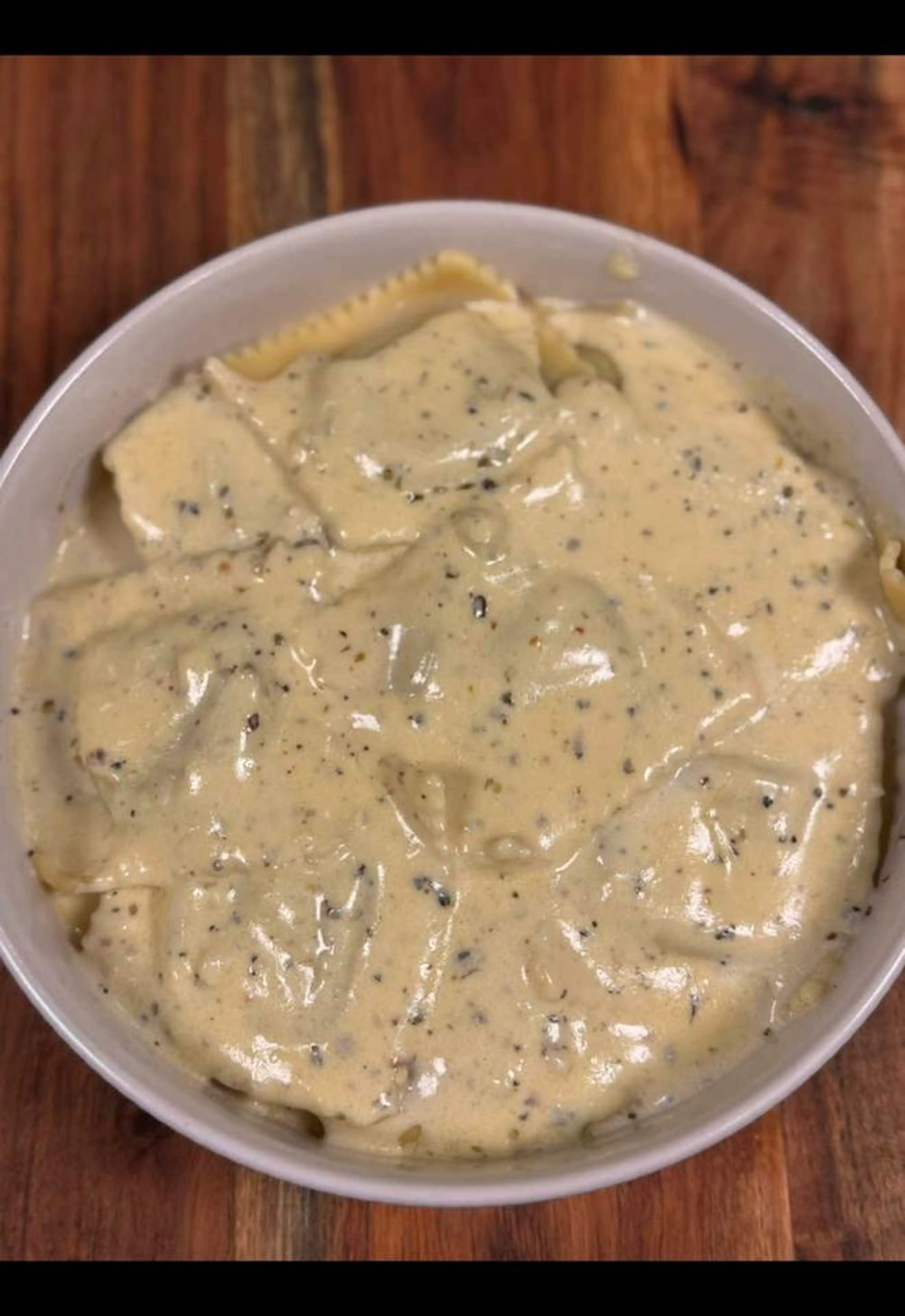 Creamy Garlic Parmesan Sauce - Perfect for Weeknight Ravioli