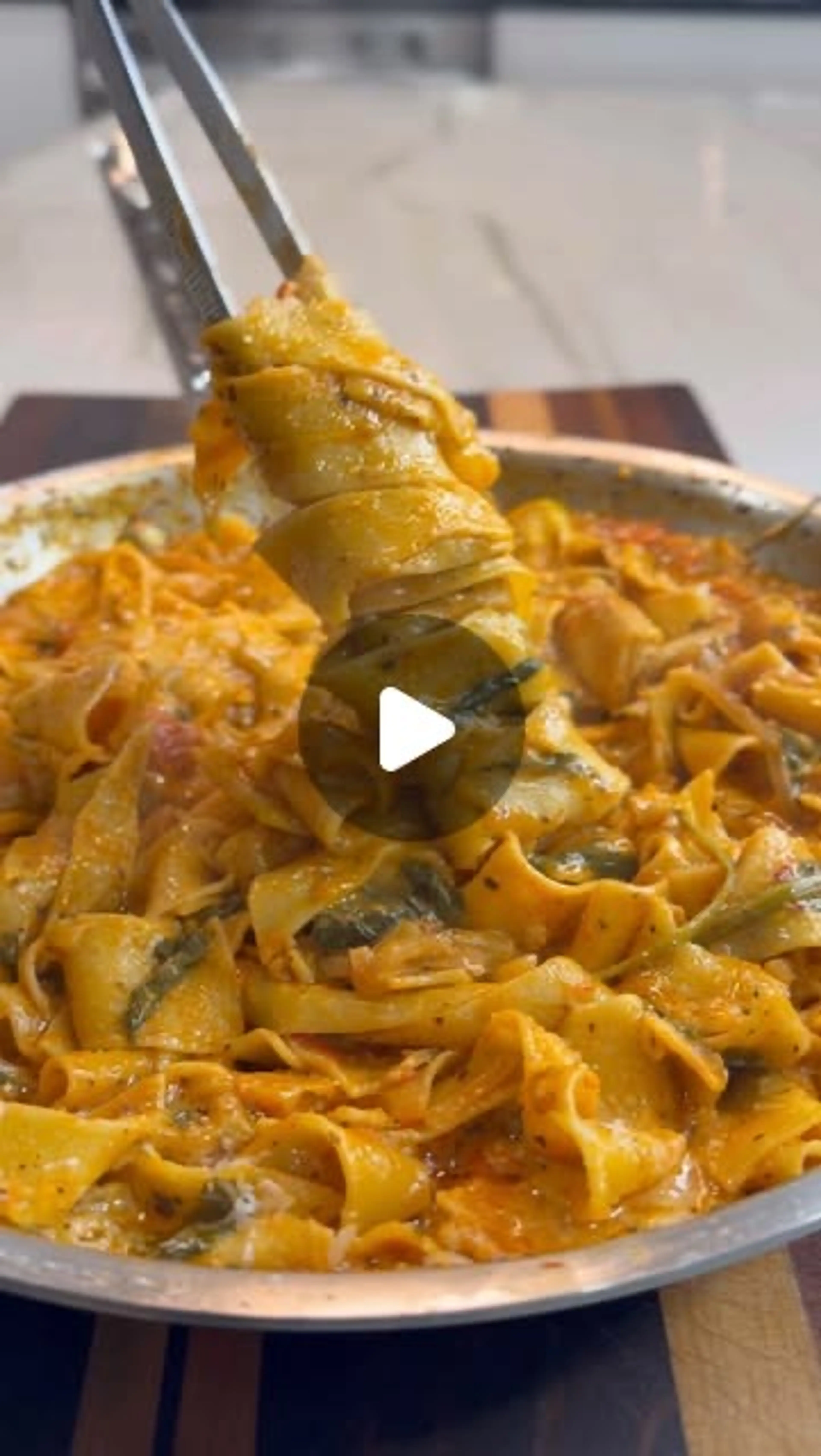 One Pan Creamy Tomato Spinach Pasta