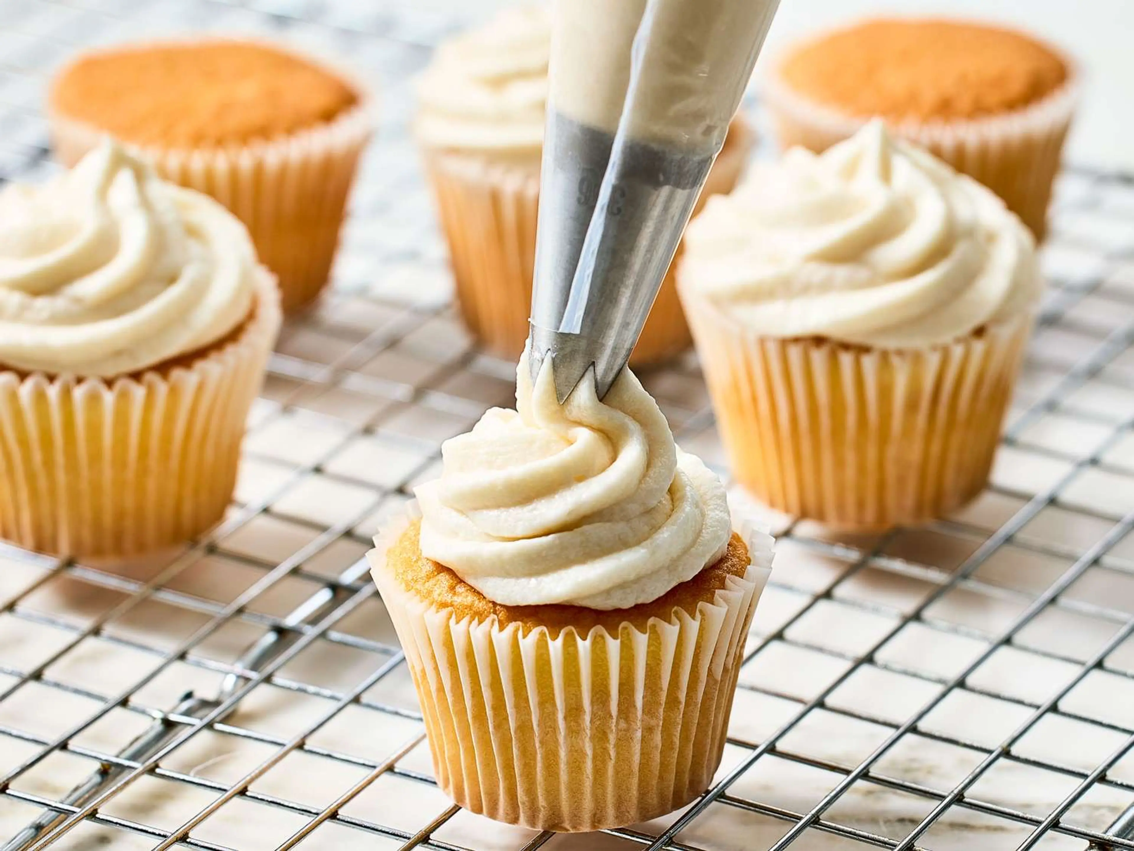 Quick and Almost-Professional Buttercream Icing