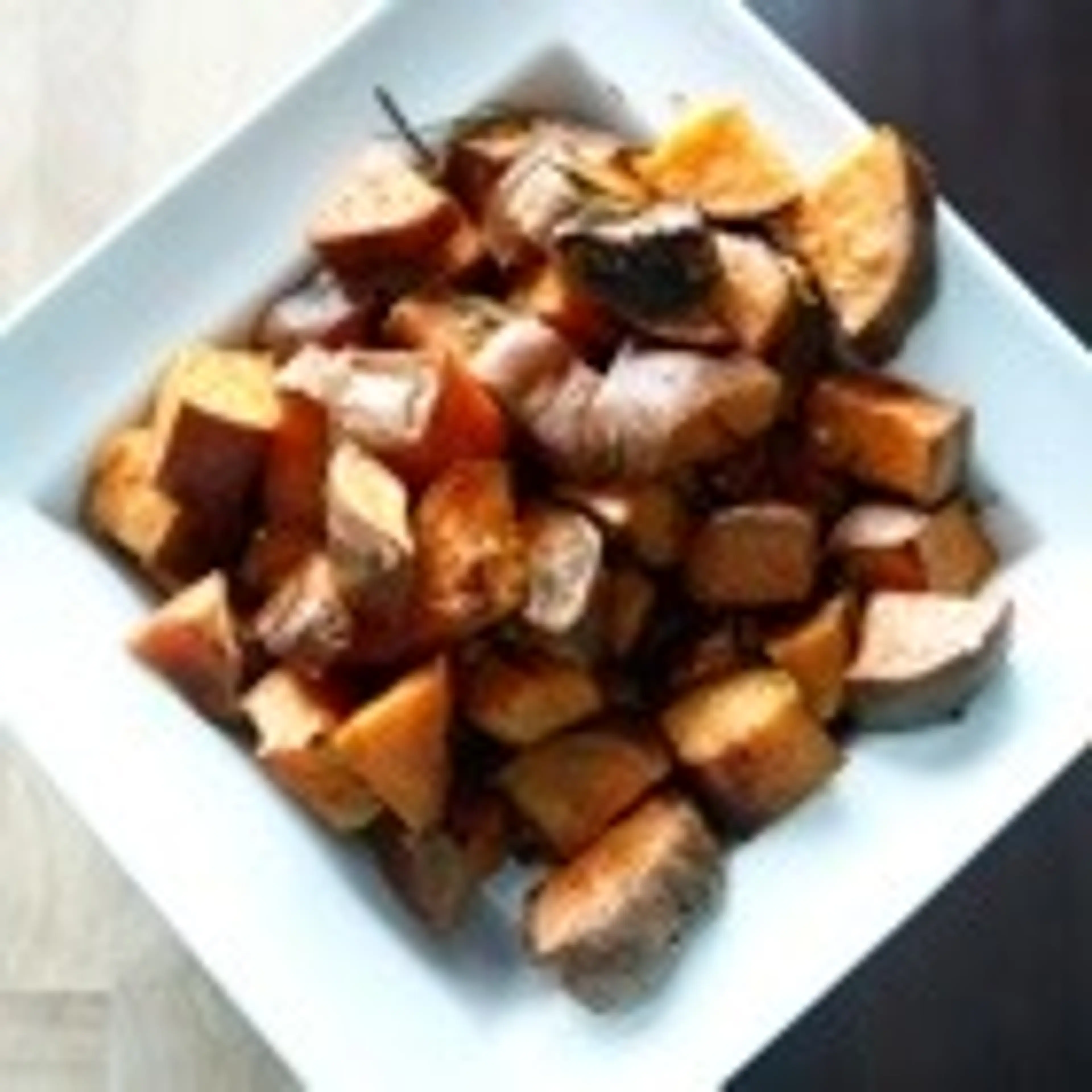 ROASTED ROSEMARY SWEET POTATOES