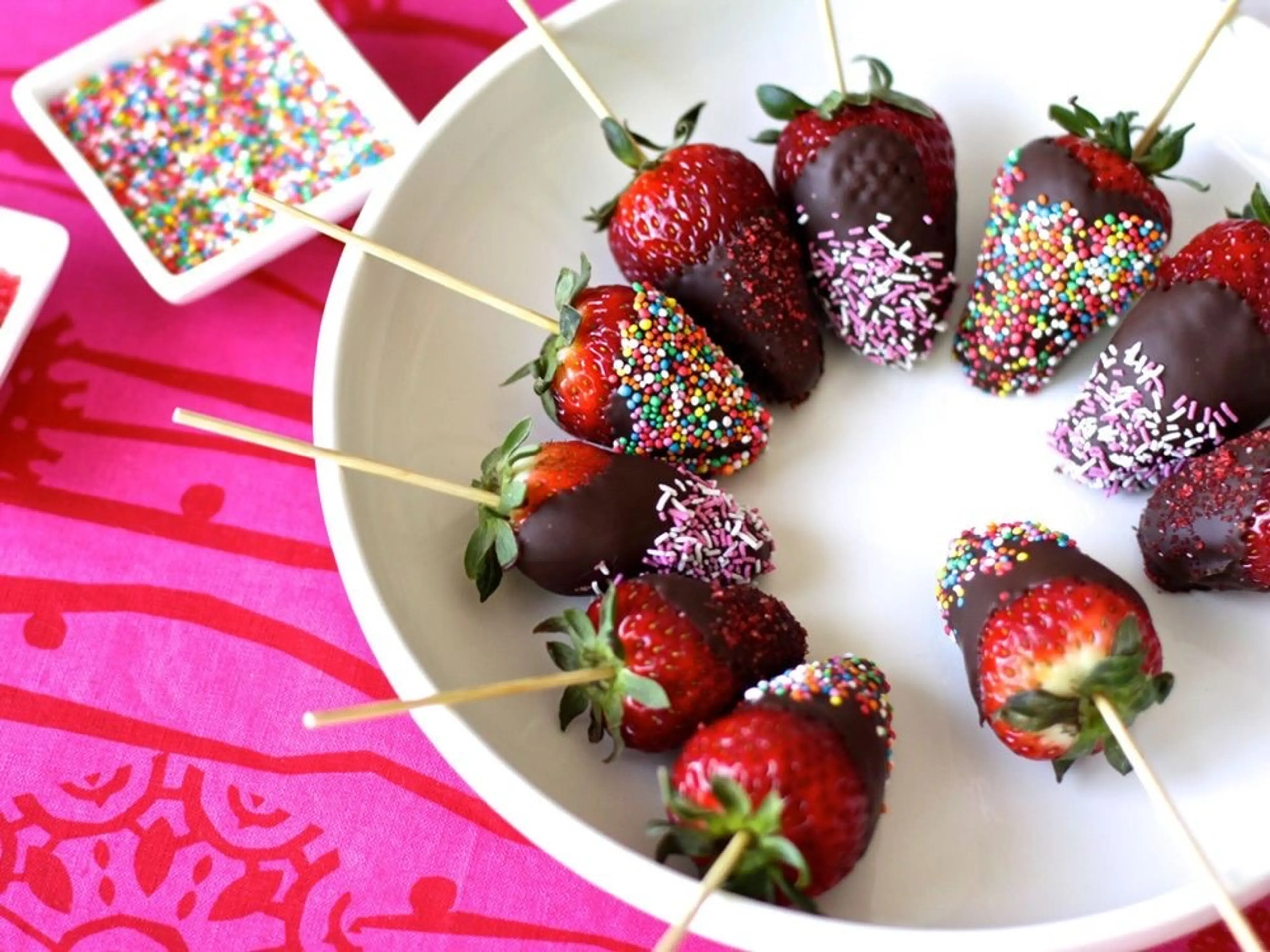 Chocolate dipped strawberries recipe