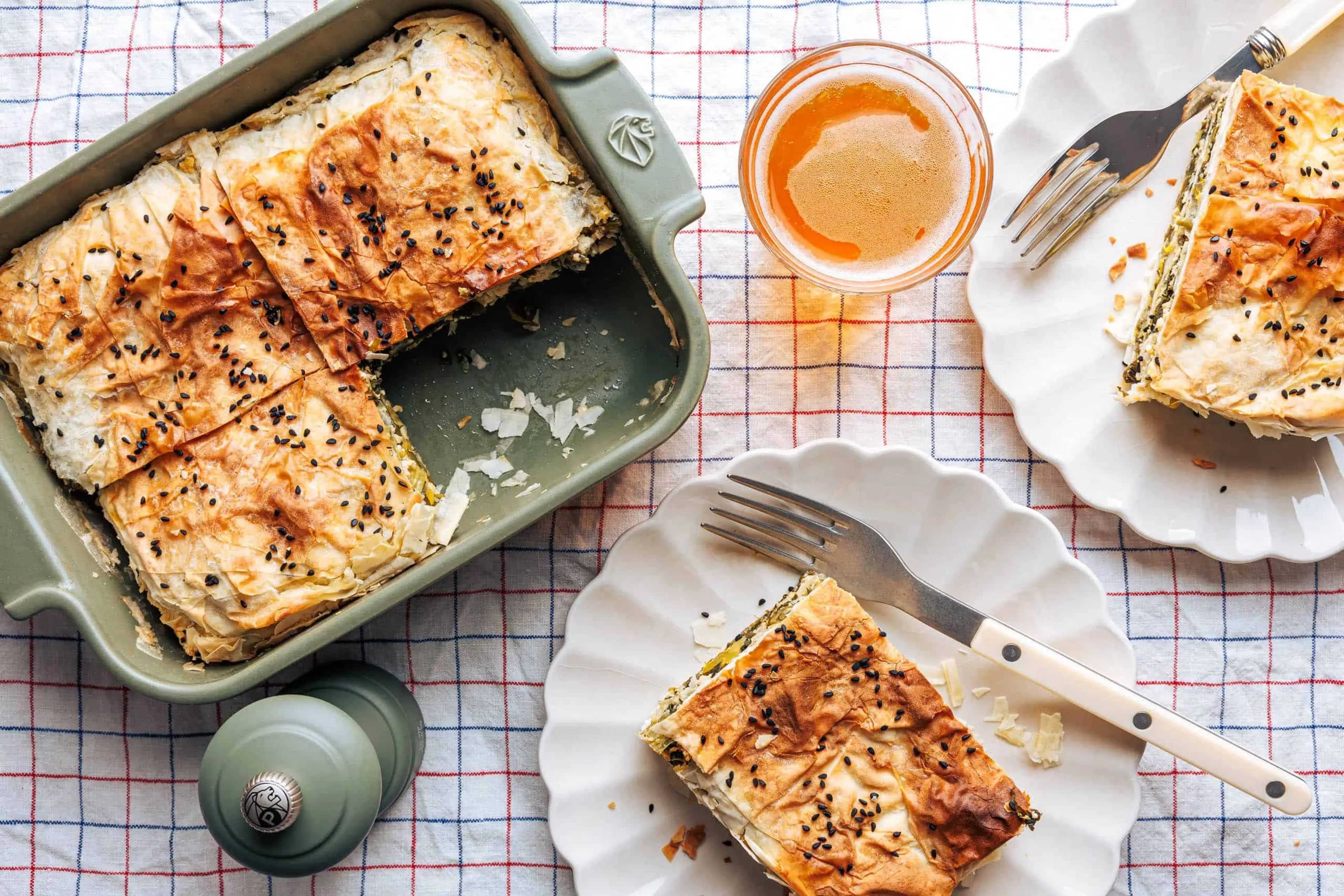 Veganer Lauch-Spinat-Börek mit Tofu-Feta