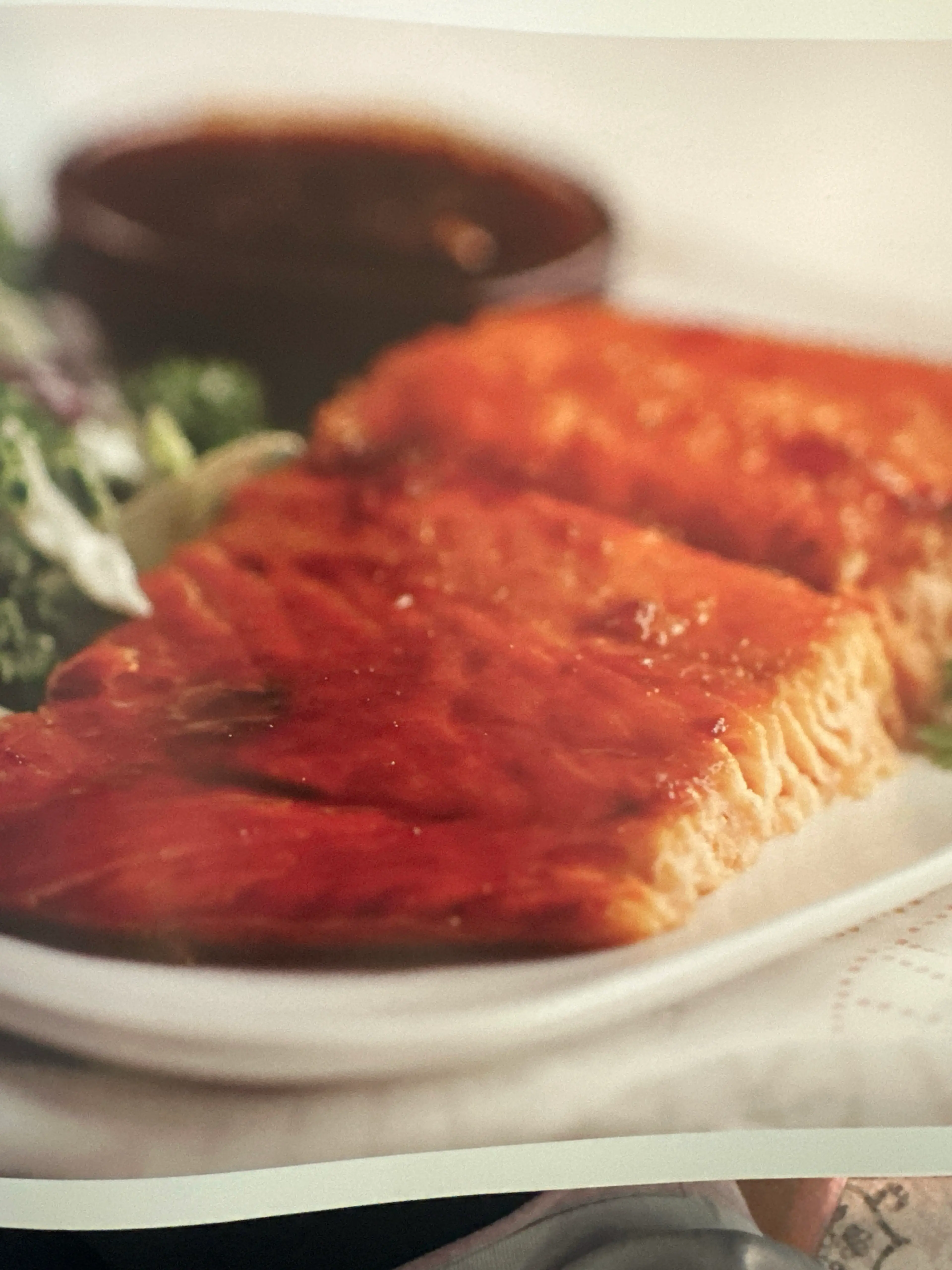 APPLEBEE'S HONEY GRILLED SALMON