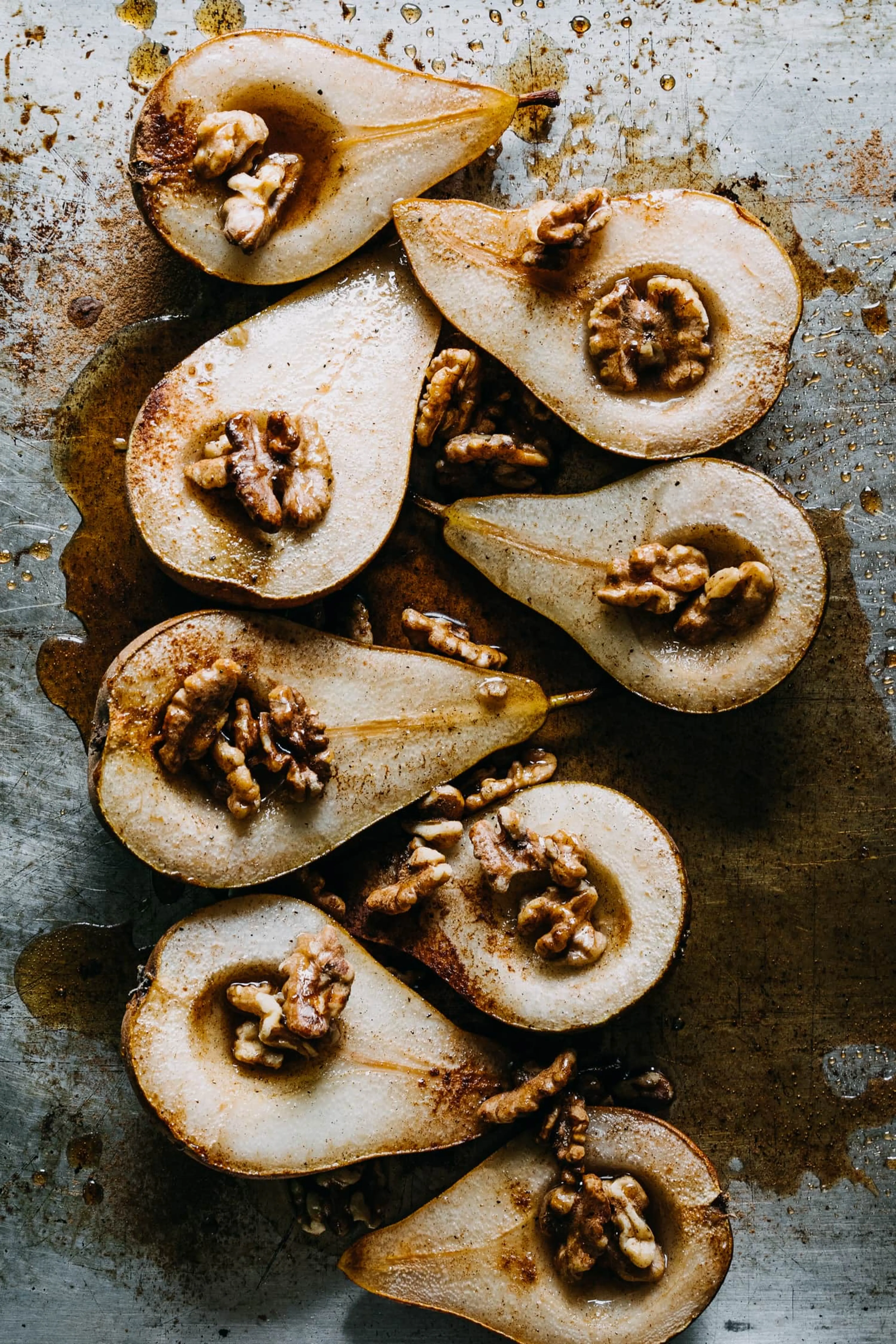 Gebackene Birnen mit Ahornsirup und Gewürzen