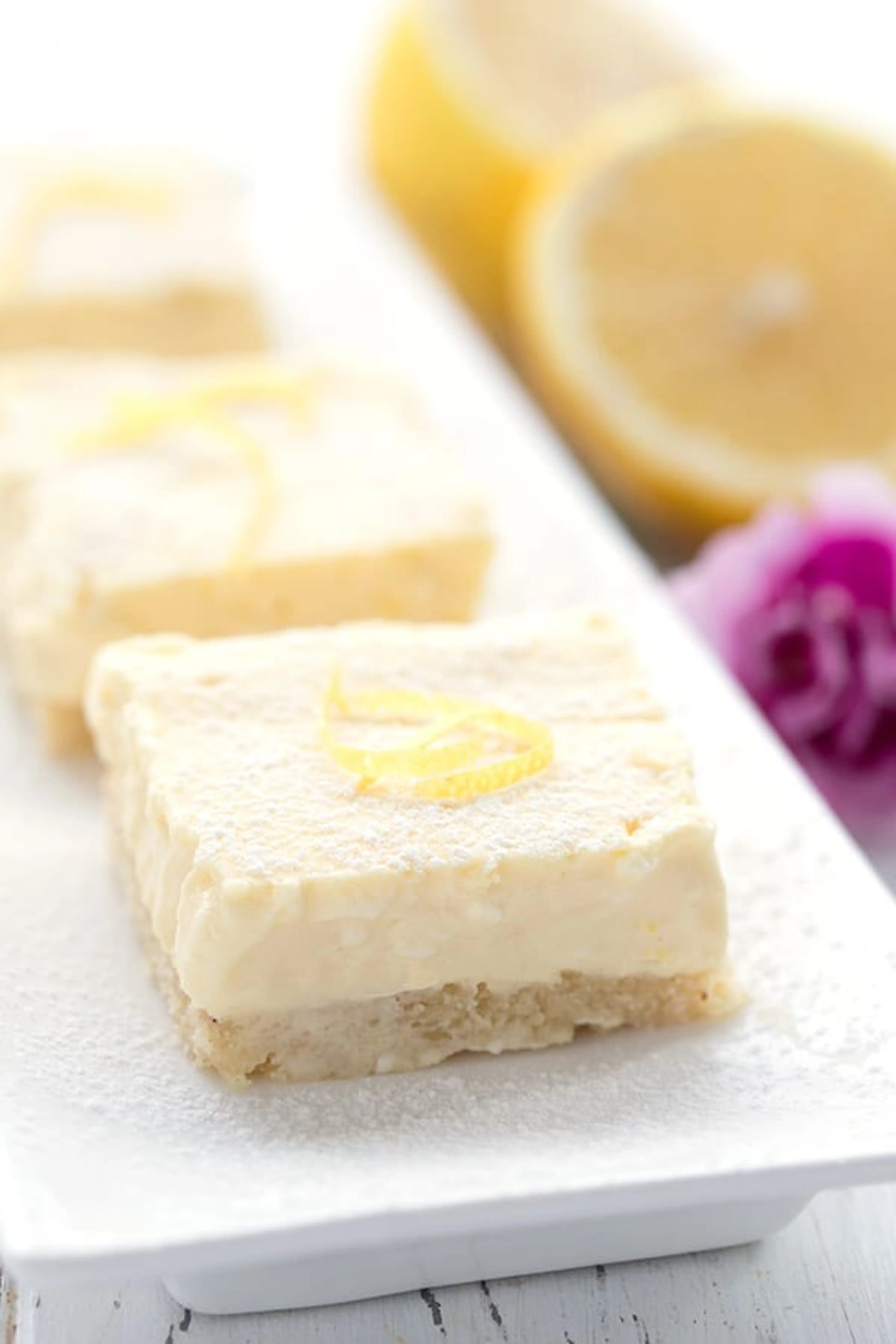 Keto Lemon Cheesecake Bars